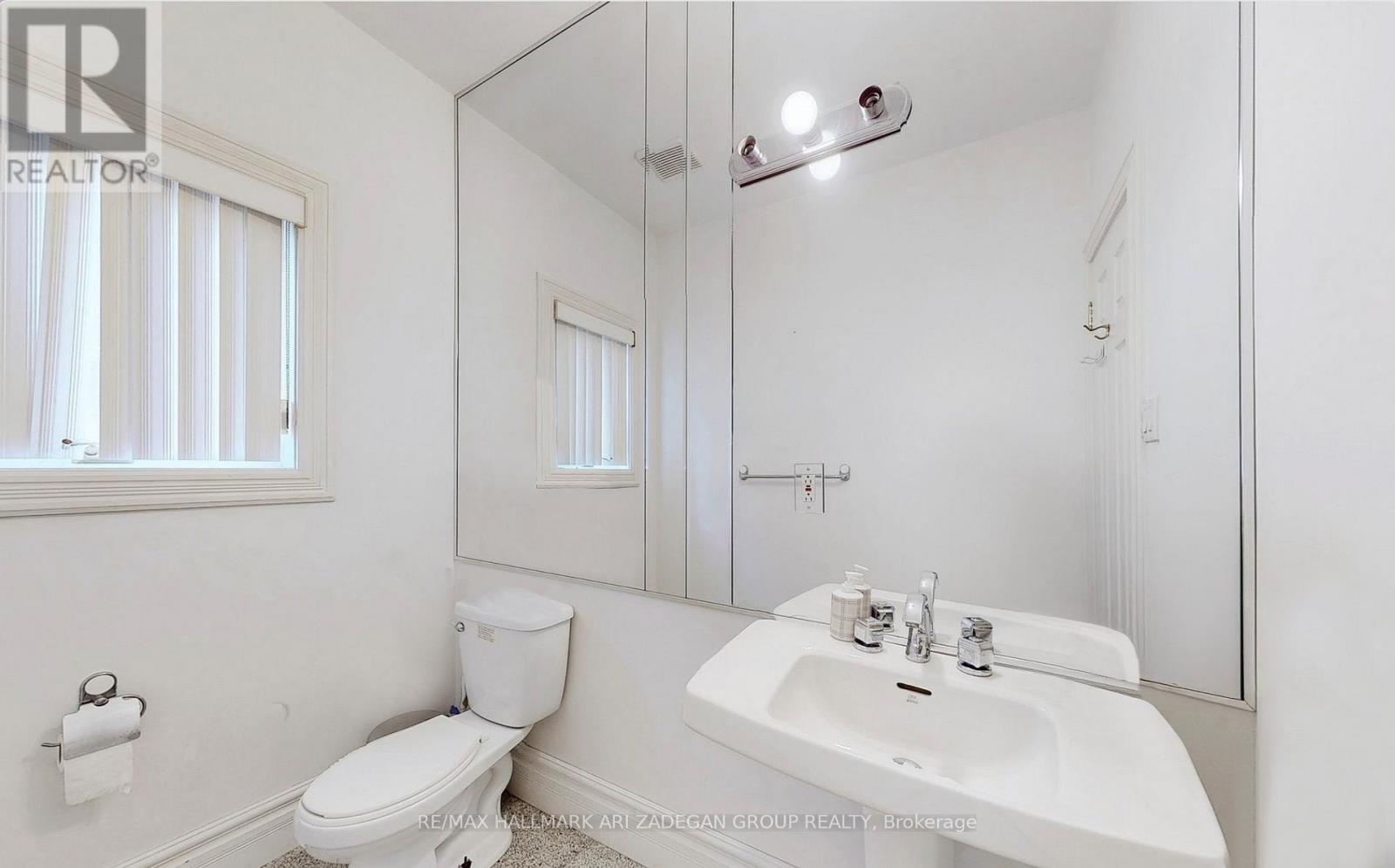 11 Vernham Avenue, Toronto, Ontario  M2L 2B1 - Photo 12 - C12536768