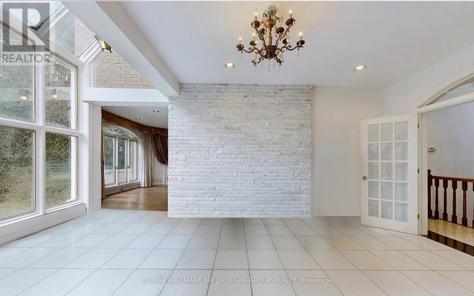 11 Vernham Avenue, Toronto, Ontario  M2L 2B1 - Photo 15 - C12536768