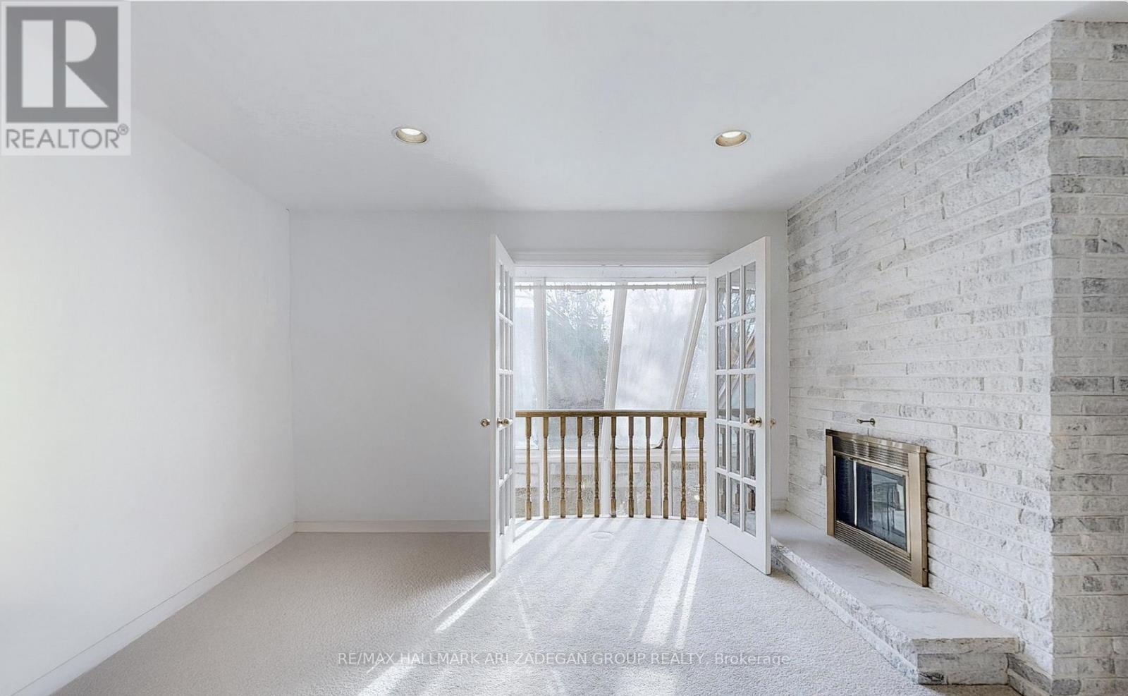 11 Vernham Avenue, Toronto, Ontario  M2L 2B1 - Photo 19 - C12536768