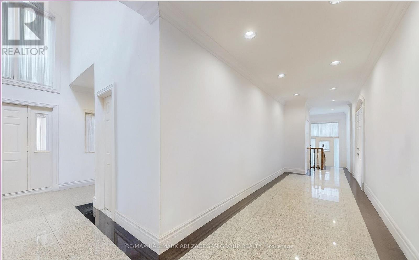 11 Vernham Avenue, Toronto, Ontario  M2L 2B1 - Photo 31 - C12536768