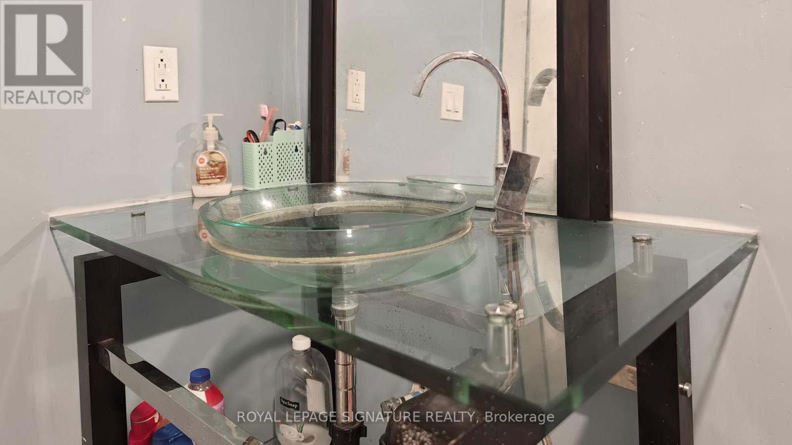 Bsmt - 174 Caribou Road, Toronto, Ontario  M5N 2B6 - Photo 15 - C12536778