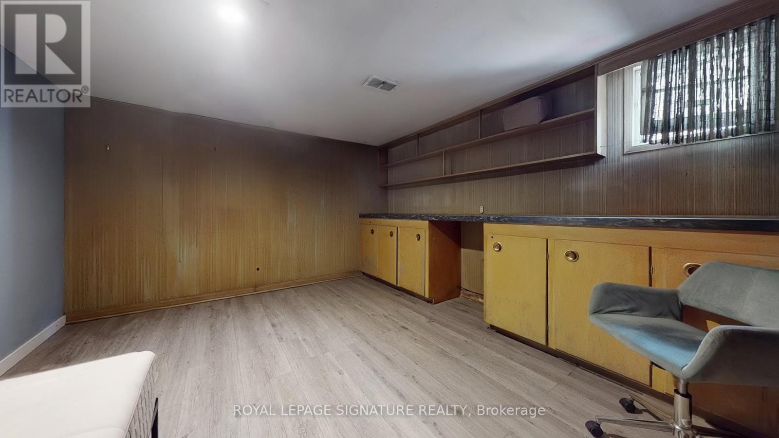 Bsmt - 174 Caribou Road, Toronto, Ontario  M5N 2B6 - Photo 8 - C12536778