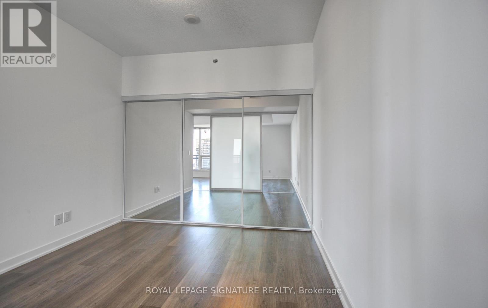 2301 - 225 Sackville Street, Toronto, Ontario  M5A 0B9 - Photo 17 - C12536832