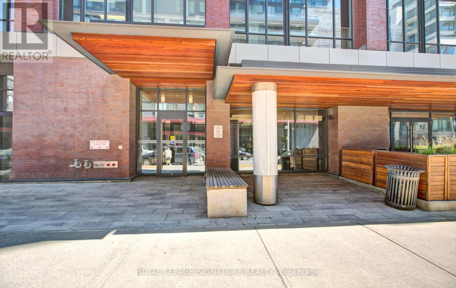 2301 - 225 Sackville Street, Toronto, Ontario  M5A 0B9 - Photo 2 - C12536832