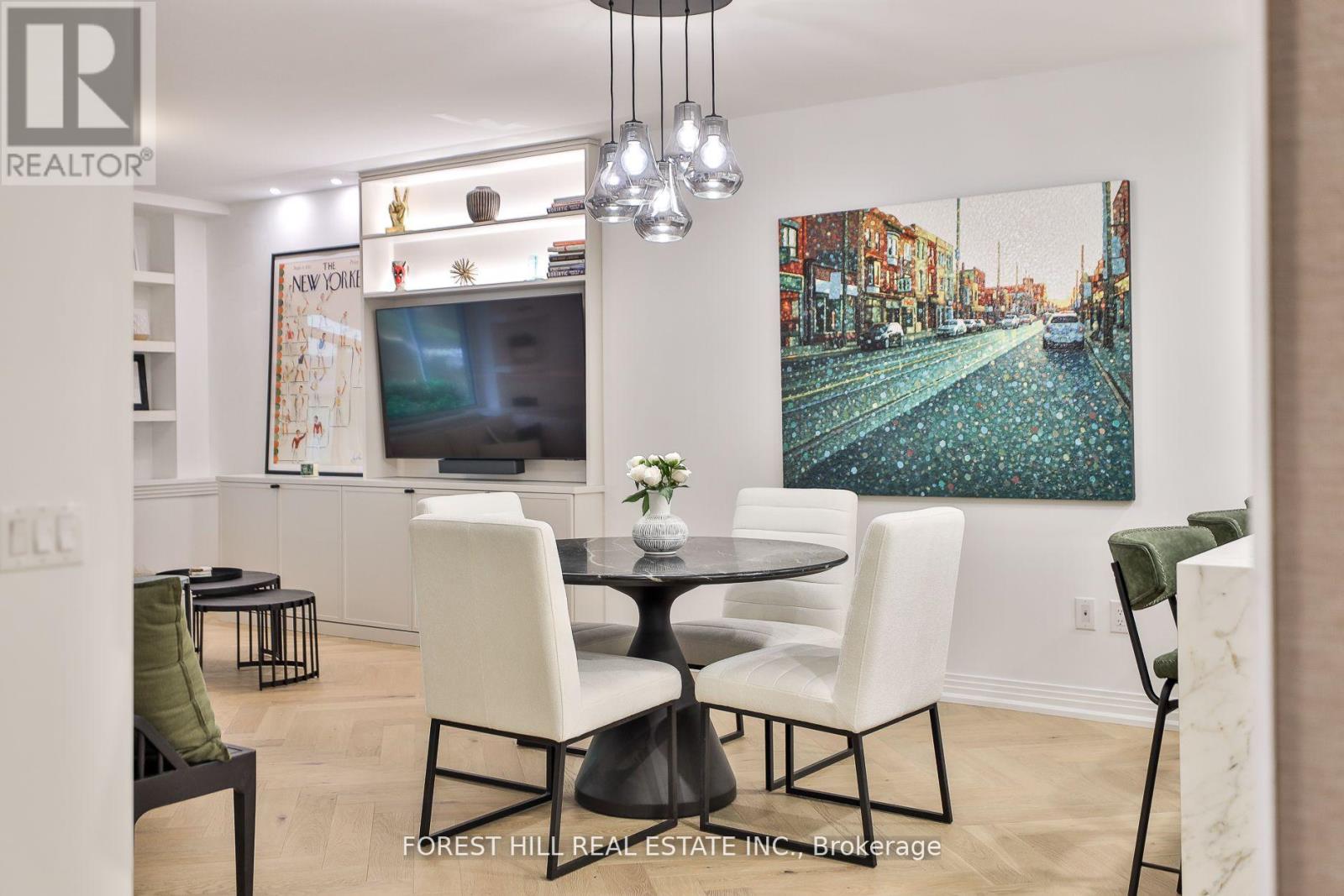 129 - 1 Benvenuto Place, Toronto, Ontario  M4V 2L1 - Photo 5 - C12536840