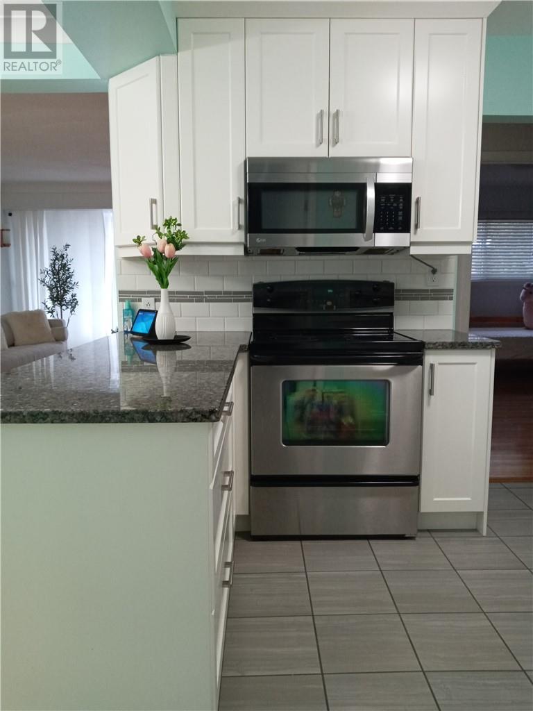 56 Avalon Road, Sudbury, Ontario  P3B 3K7 - Photo 5 - 2125546