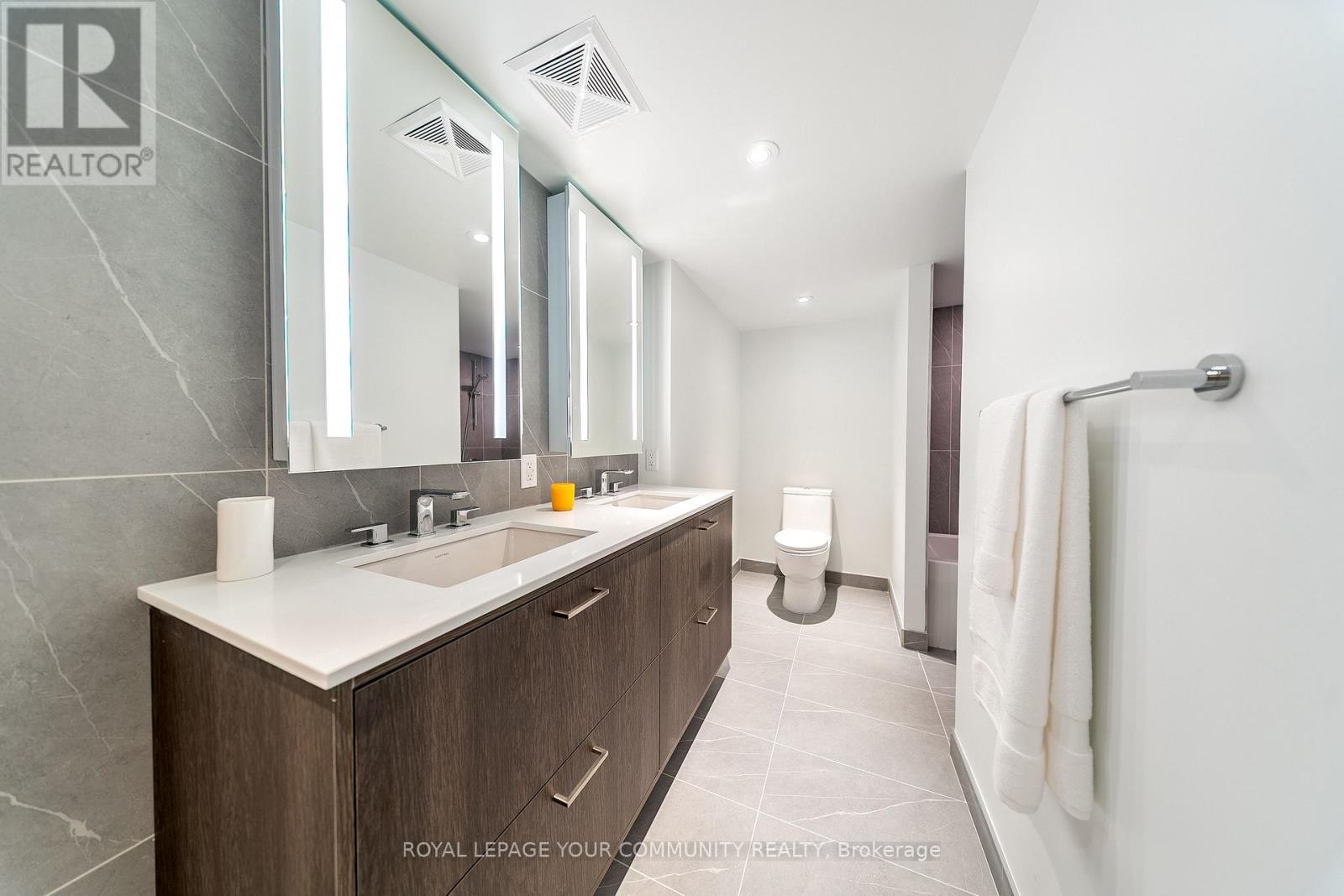 501 - 480 Front Street W, Toronto, Ontario  M5V 0V5 - Photo 44 - C12515078