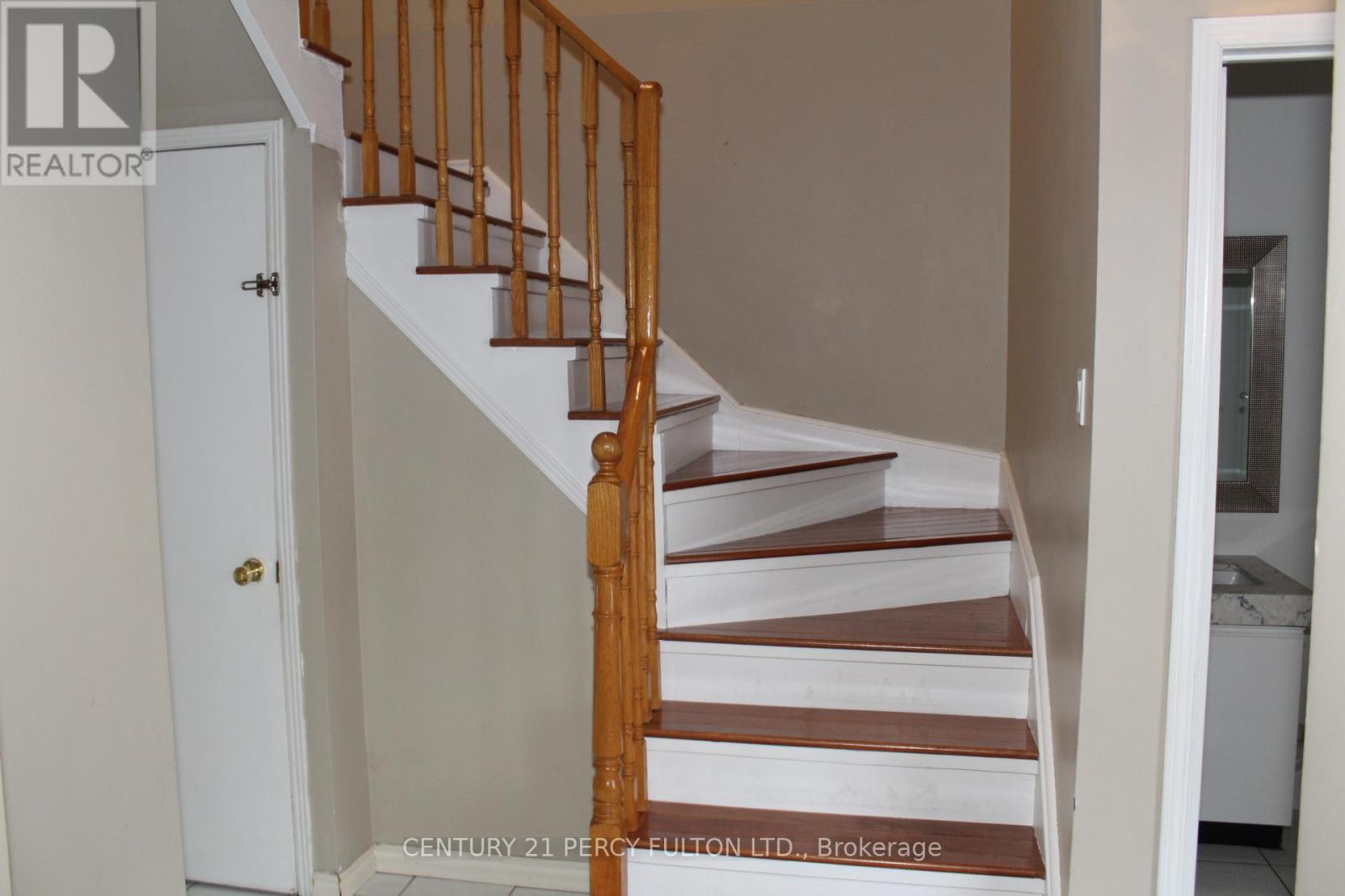 83 Barnes Drive, Ajax, Ontario  L1S 5E7 - Photo 9 - E12536574