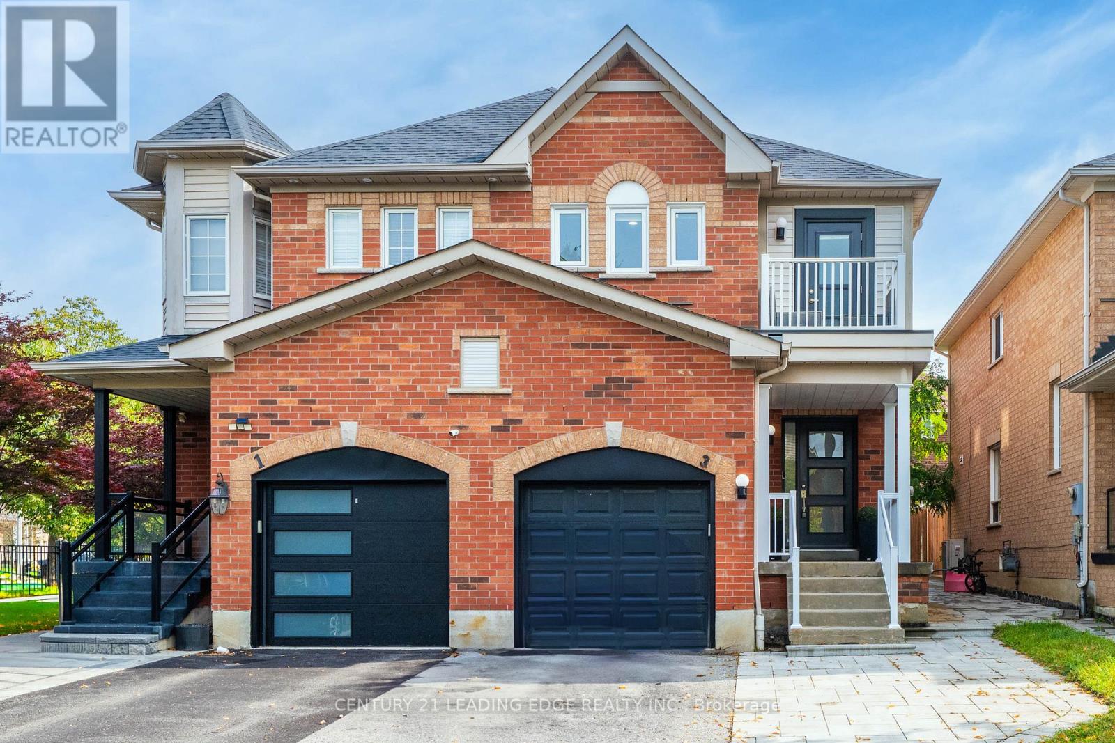 3 Hemans Court, Ajax, Ontario  L1T 4B9 - Photo 2 - E12536584