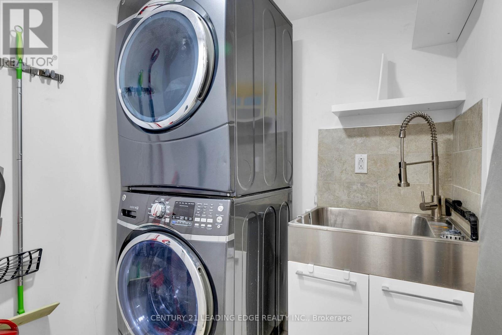 3 Hemans Court, Ajax, Ontario  L1T 4B9 - Photo 37 - E12536584