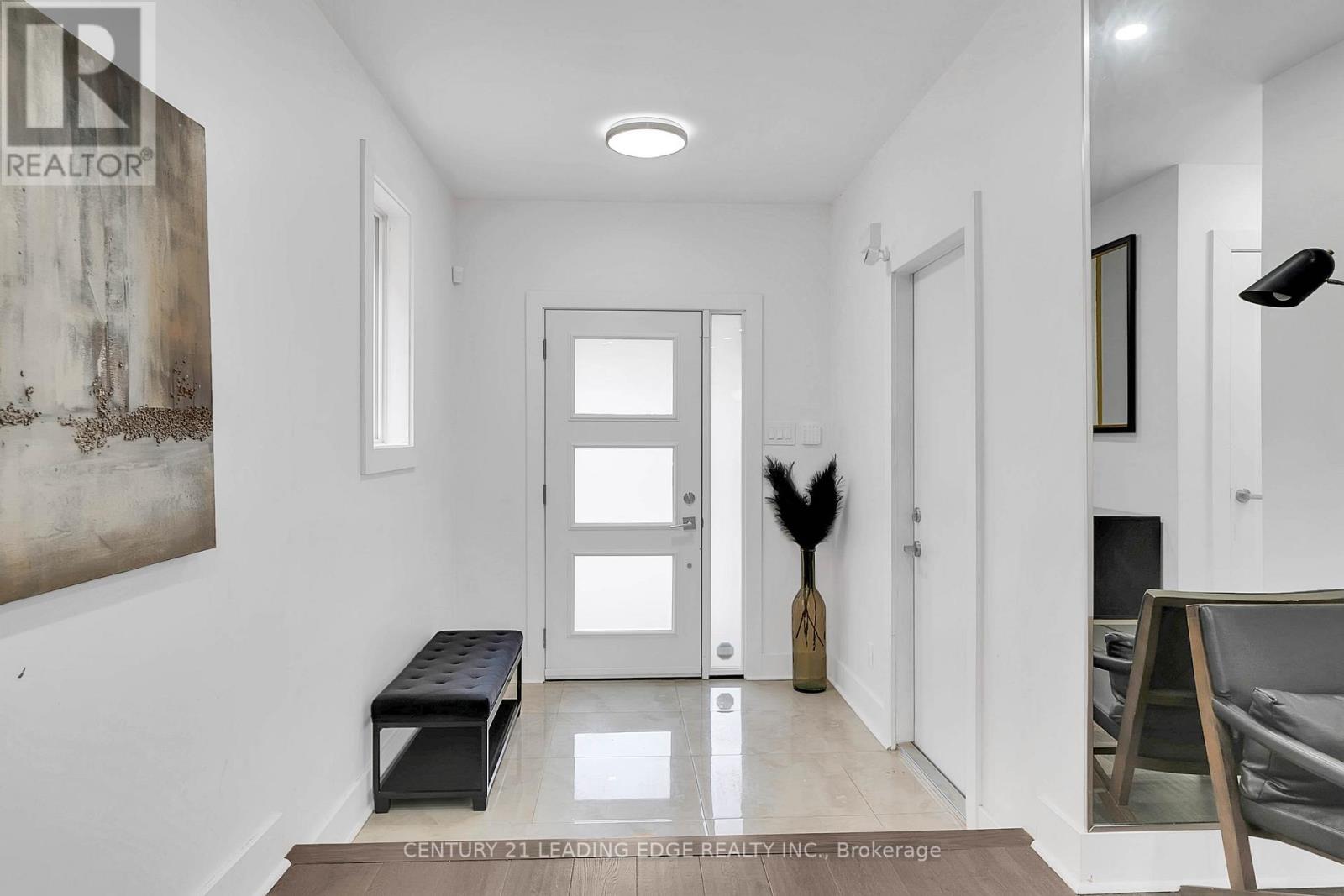 3 Hemans Court, Ajax, Ontario  L1T 4B9 - Photo 4 - E12536584