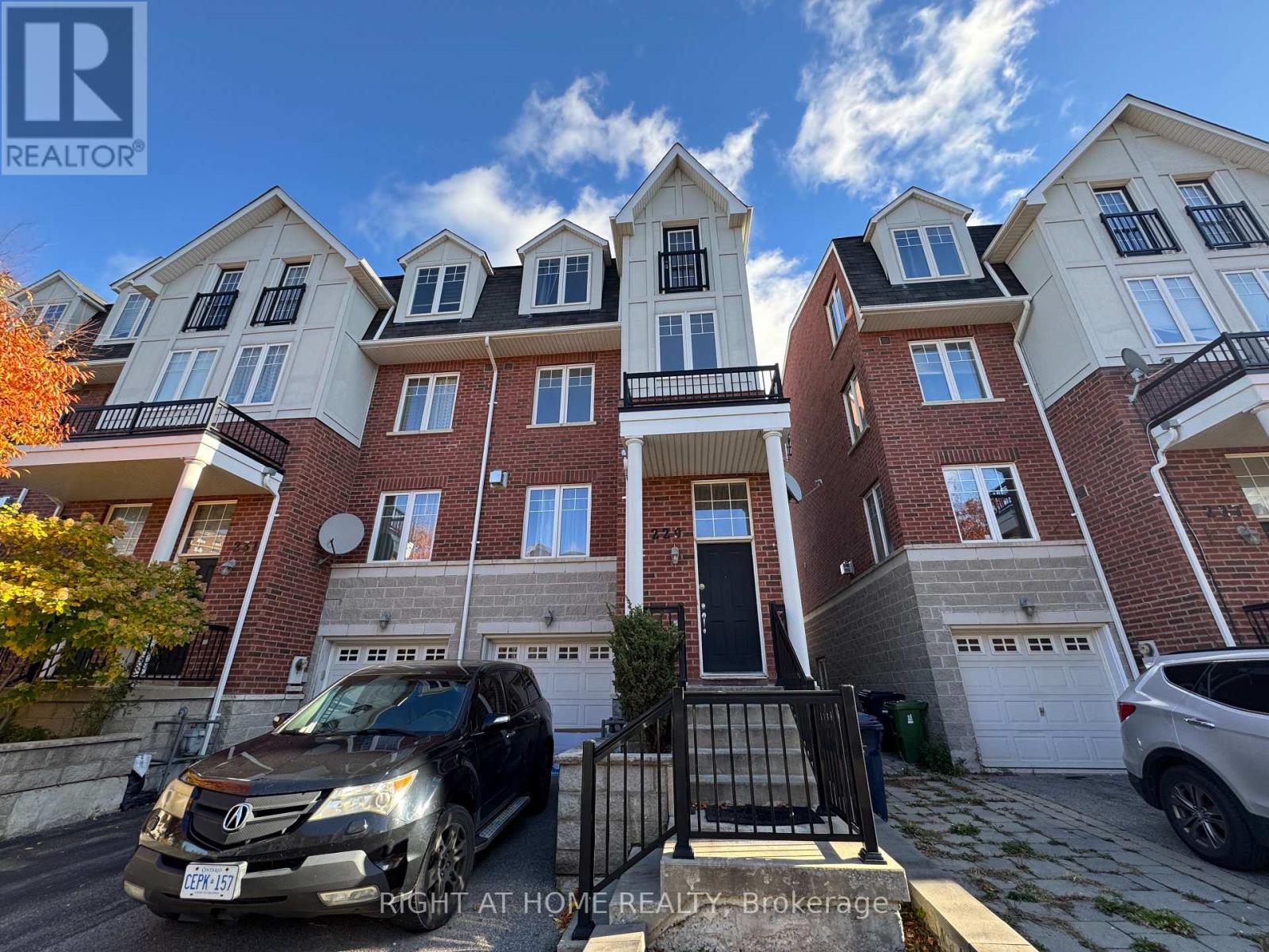 229 Dairy Drive, Toronto, Ontario  M1L 0G4 - Photo 2 - E12536756