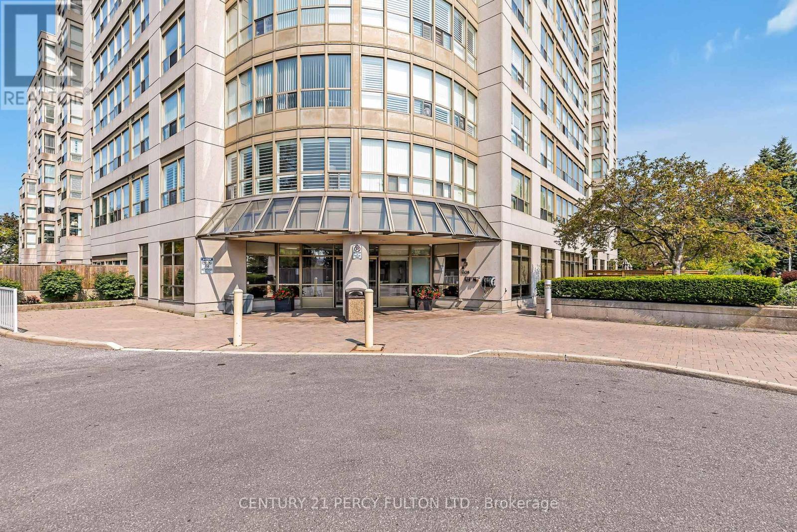 506 - 712 Rossland Road E, Whitby, Ontario  L1N 9E8 - Photo 3 - E12517584