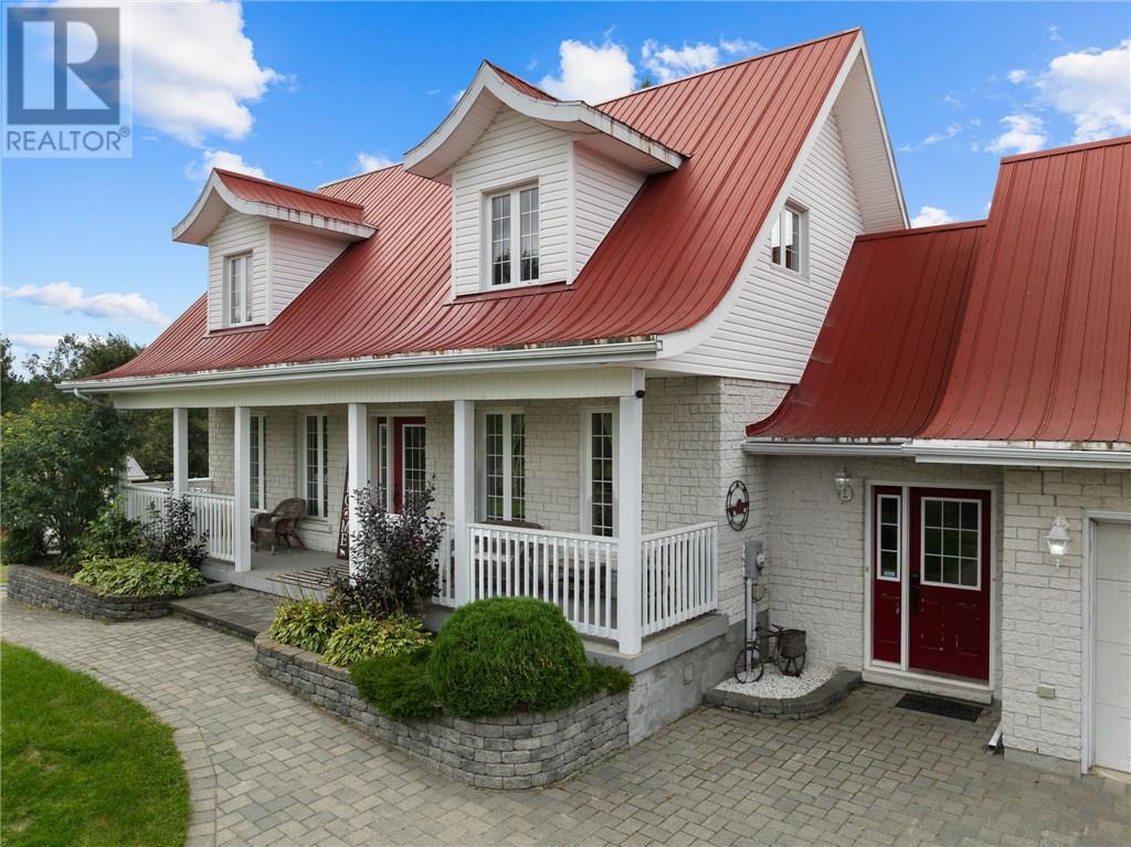 5041 Notre Dame Avenue, Hanmer, Ontario  P3P 1X4 - Photo 2 - 2125624