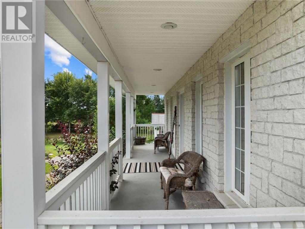 5041 Notre Dame Avenue, Hanmer, Ontario  P3P 1X4 - Photo 3 - 2125624