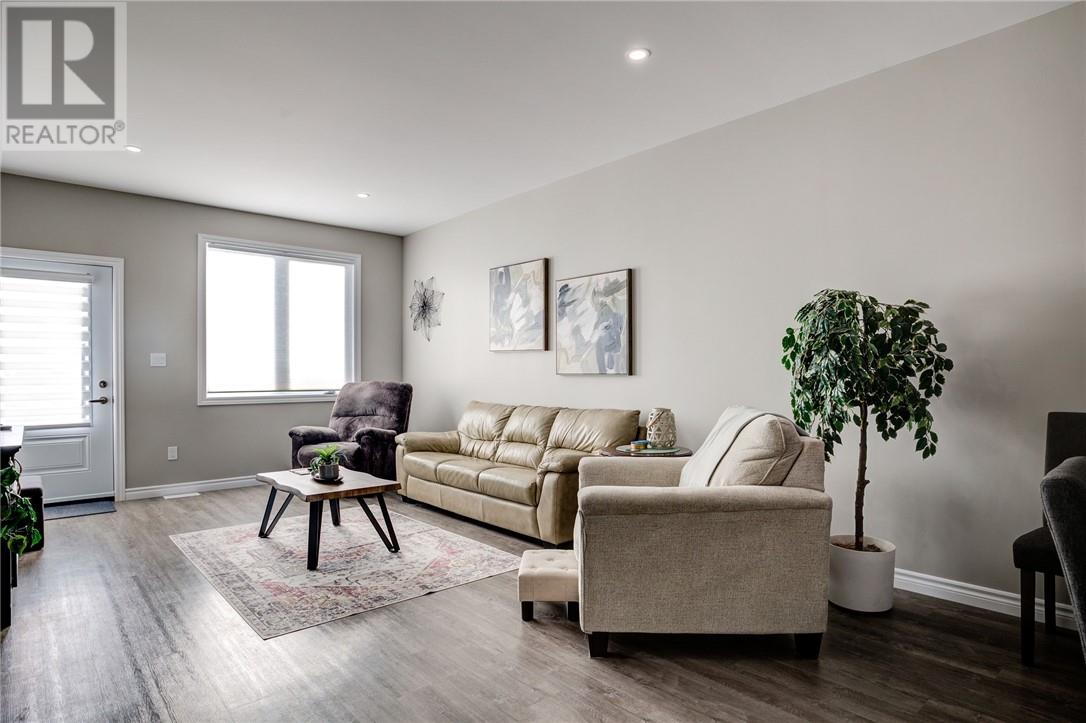 2972 Windstar Avenue, Chelmsford, Ontario P0M 1L0 - Photo 7 - 2125576