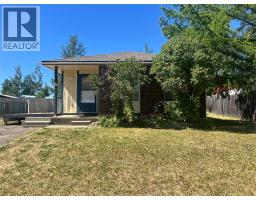 132 SPRUCE Avenue, tumbler ridge, British Columbia