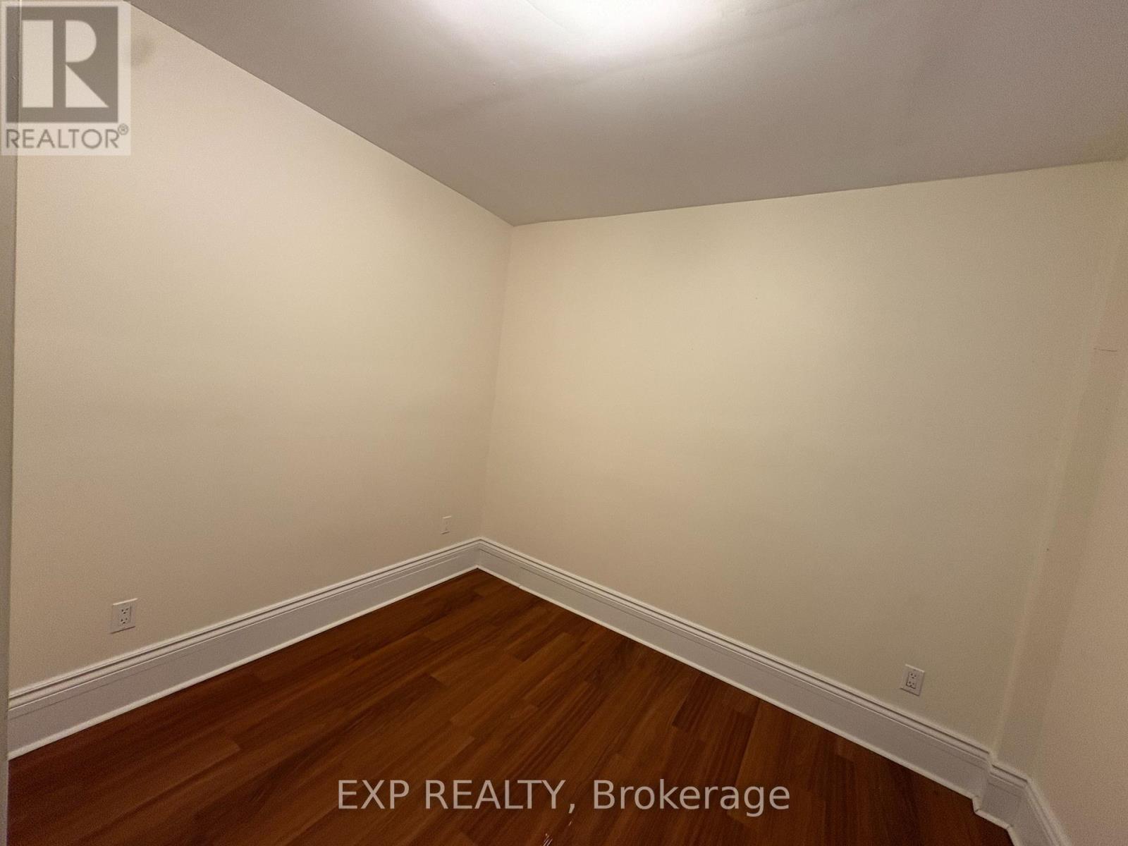 2 - 567 Pearson Street, Newmarket, Ontario  L3Y 1G2 - Photo 7 - N12536614