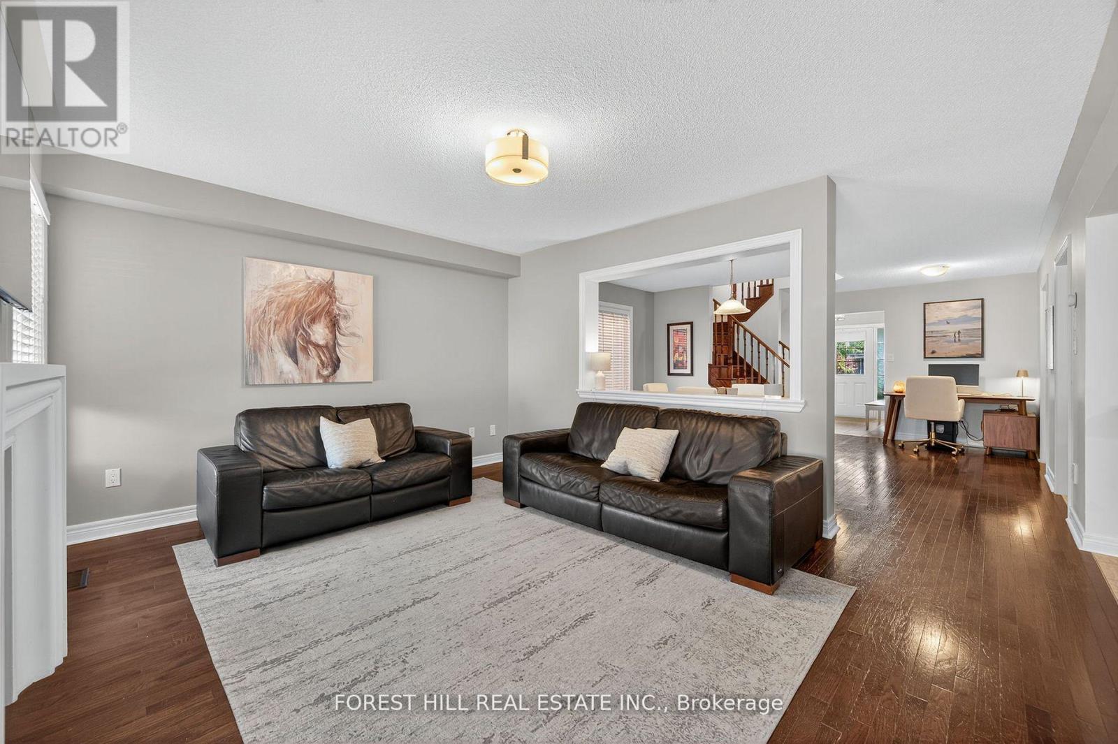 60 Sundragon Trail, Bradford West Gwillimbury, Ontario  L3Z 0H5 - Photo 15 - N12536636