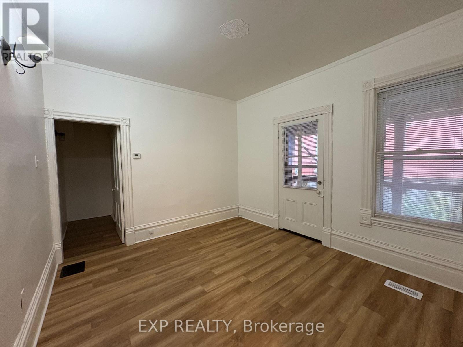 B - 491 Eagle Street, Newmarket, Ontario  L3Y 1K7 - Photo 11 - N12536792