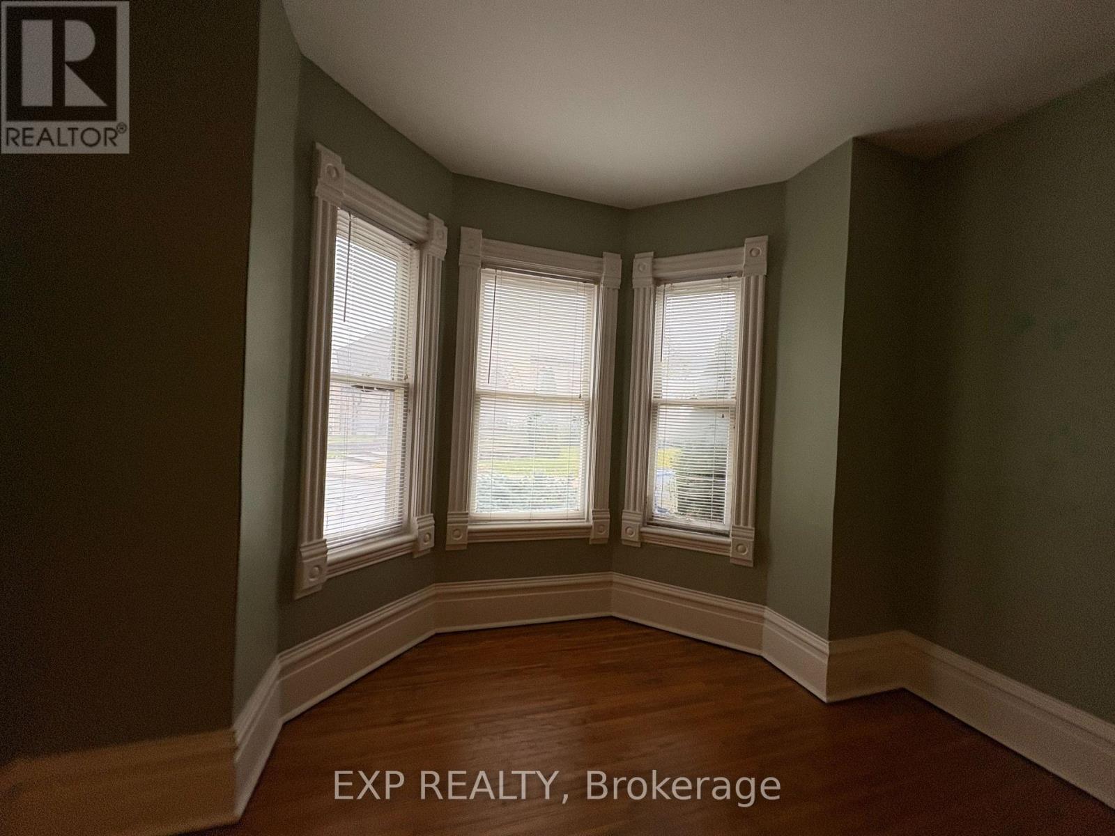 B - 491 Eagle Street, Newmarket, Ontario  L3Y 1K7 - Photo 15 - N12536792