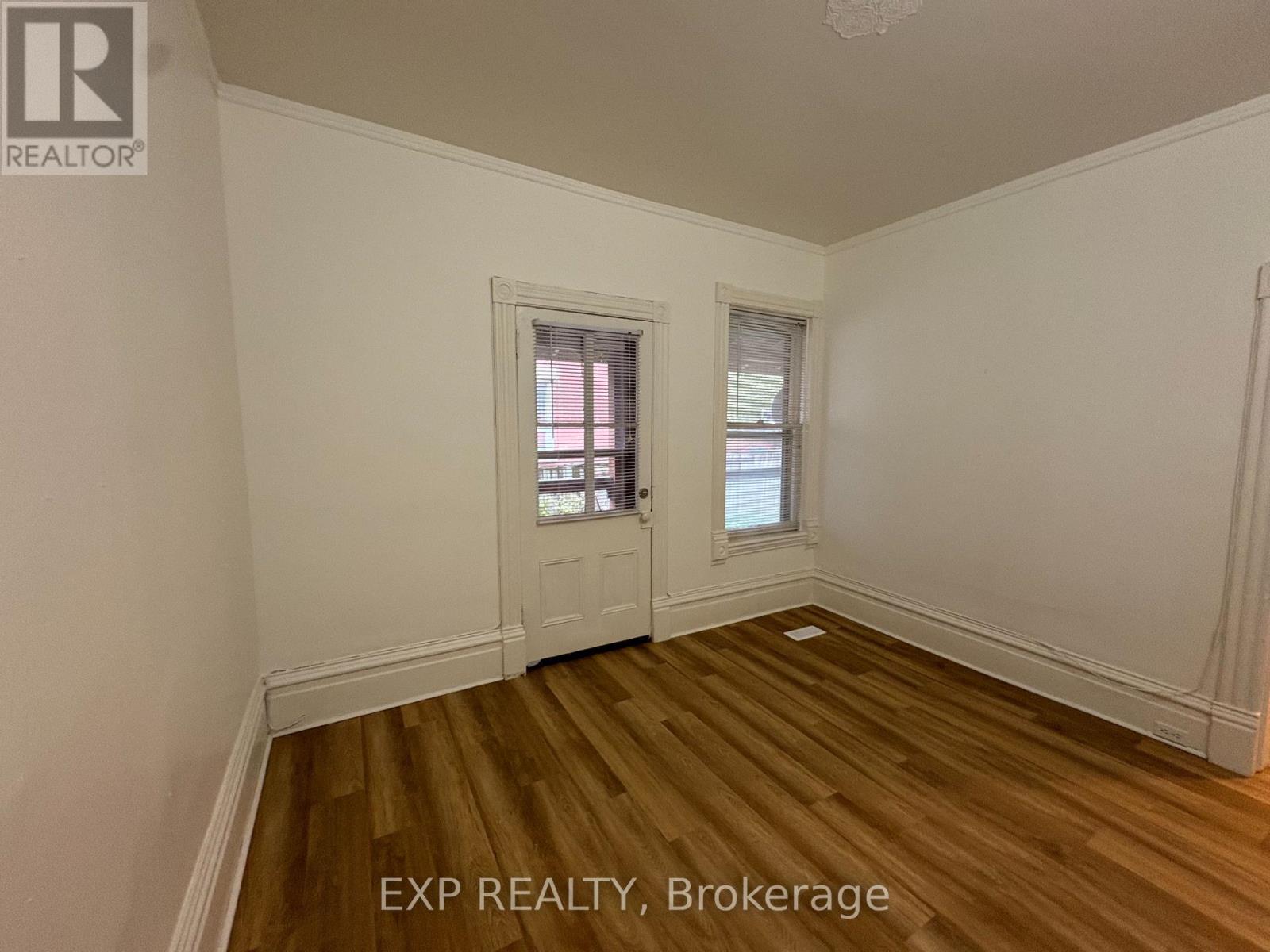 B - 491 Eagle Street, Newmarket, Ontario  L3Y 1K7 - Photo 9 - N12536792