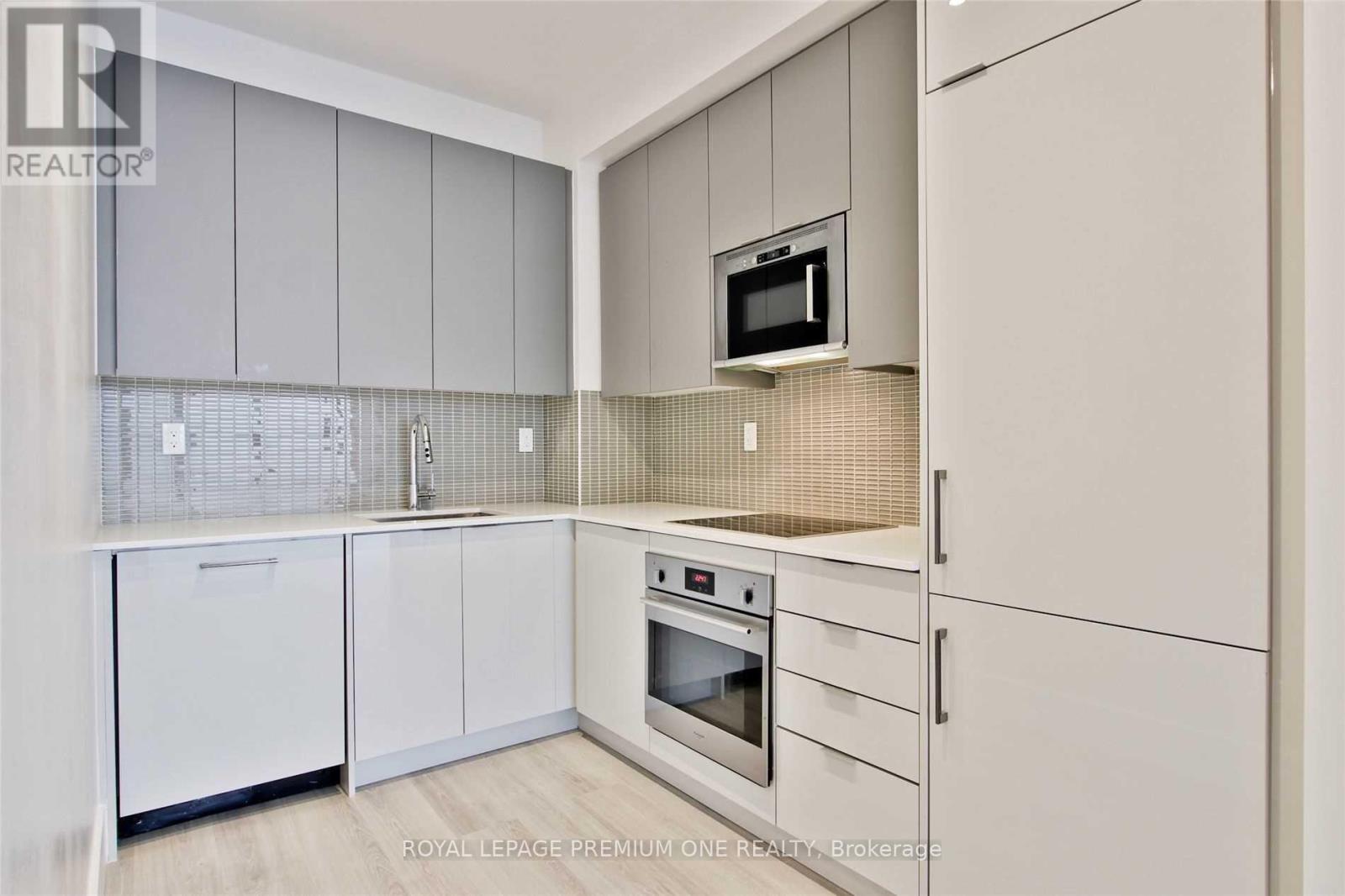 1409 - 2916 Highway 7 Road, Vaughan, Ontario  L4K 0K6 - Photo 12 - N12536804