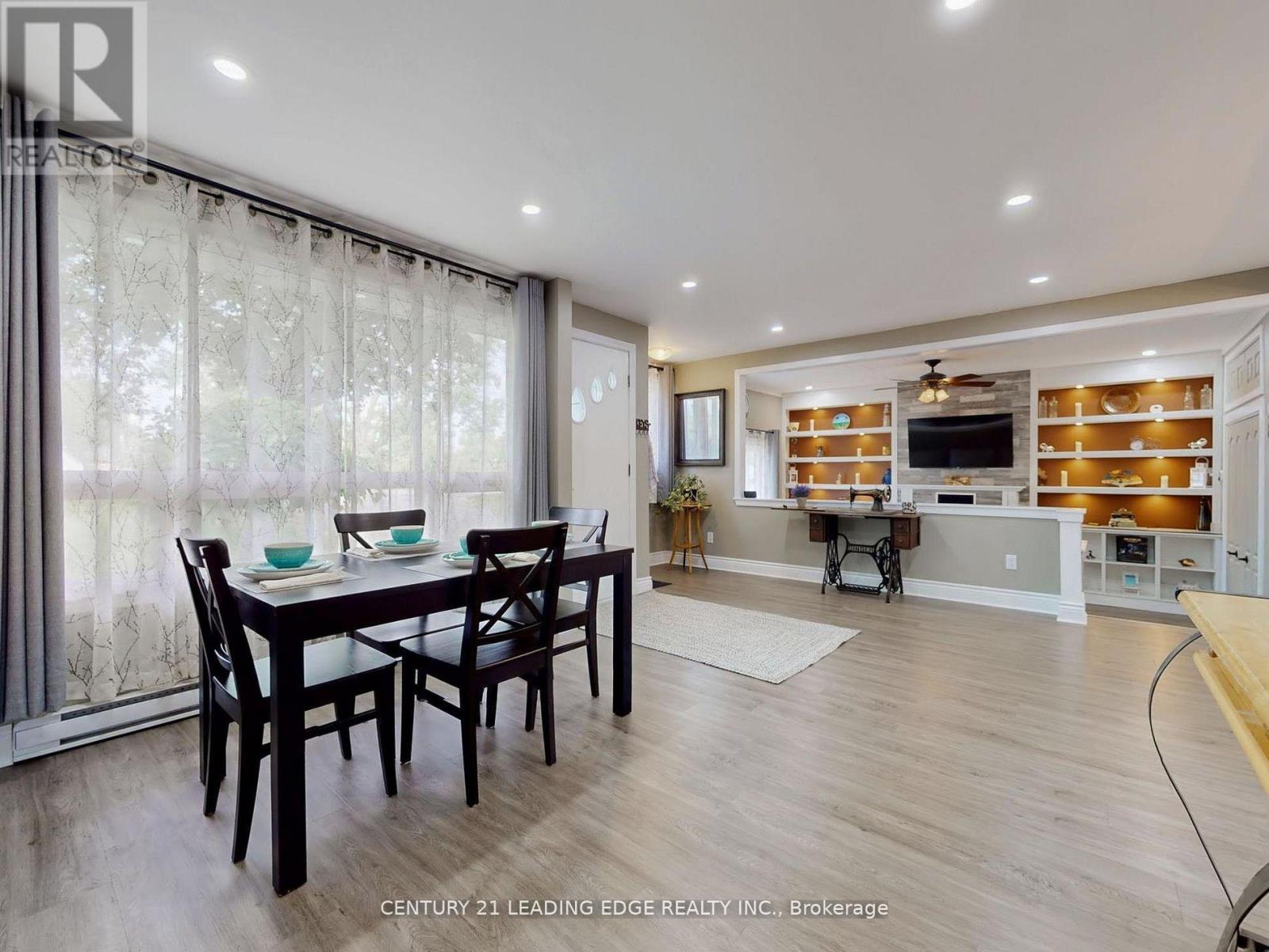 27 Isle Vista Drive, Georgina, Ontario  L0E 1N0 - Photo 14 - N12536812