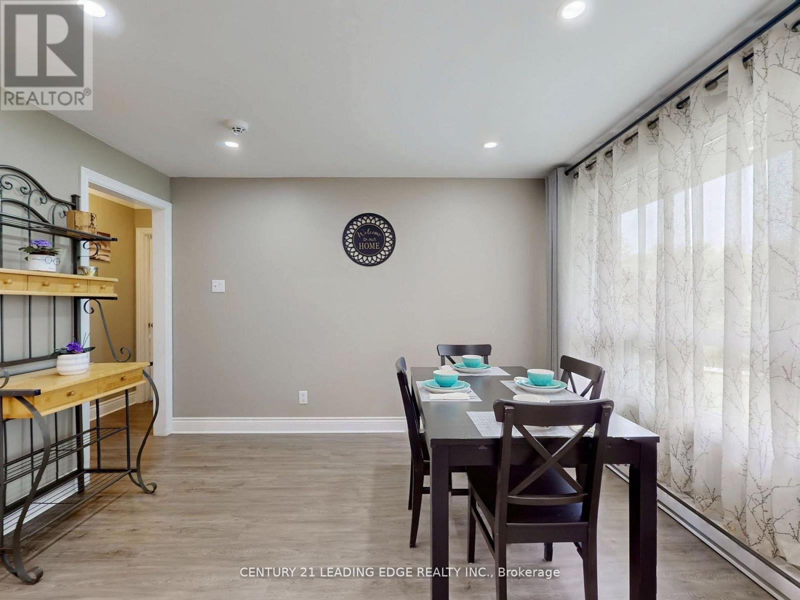 27 Isle Vista Drive, Georgina, Ontario  L0E 1N0 - Photo 17 - N12536812