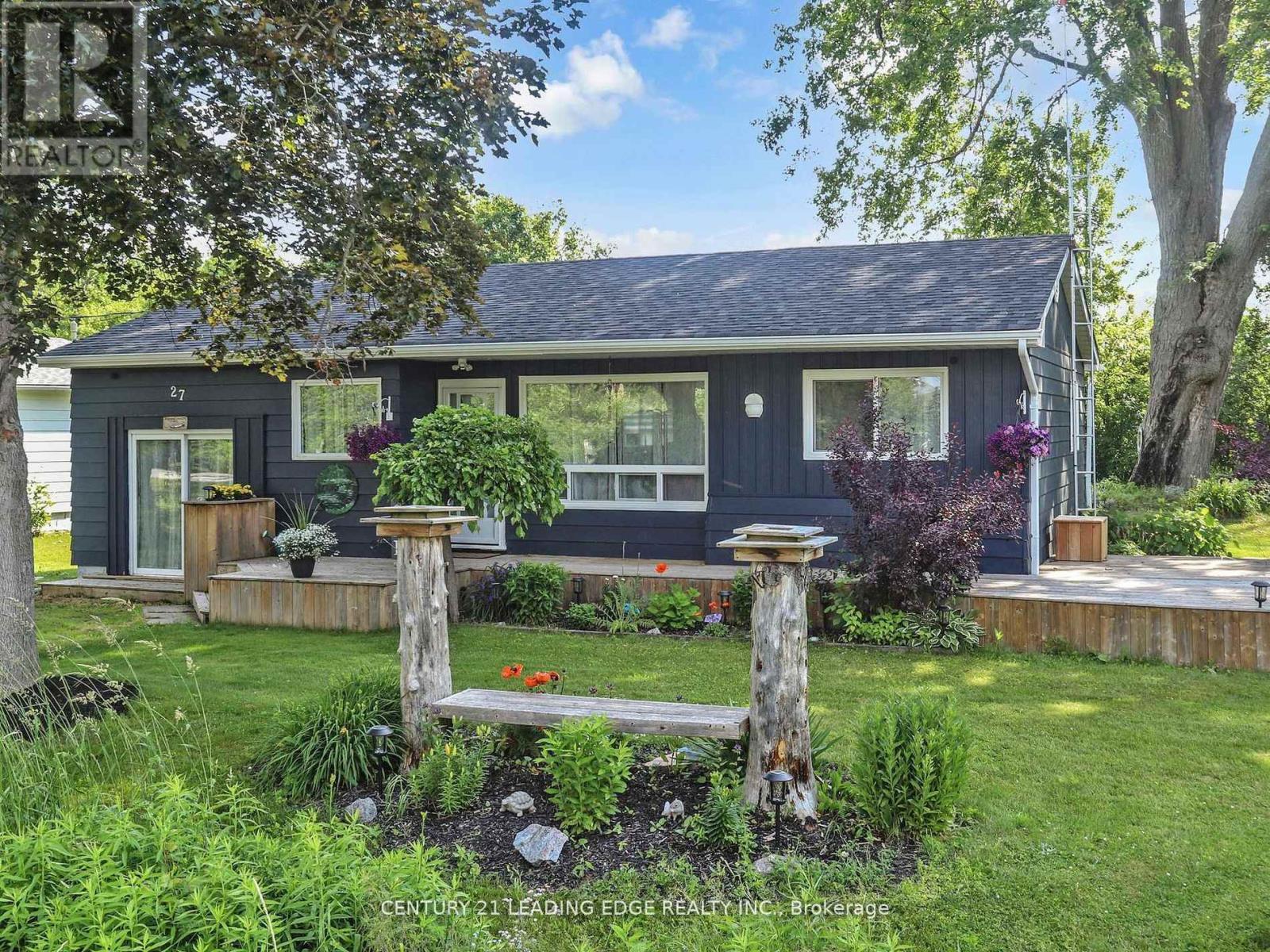 27 Isle Vista Drive, Georgina, Ontario  L0E 1N0 - Photo 2 - N12536812