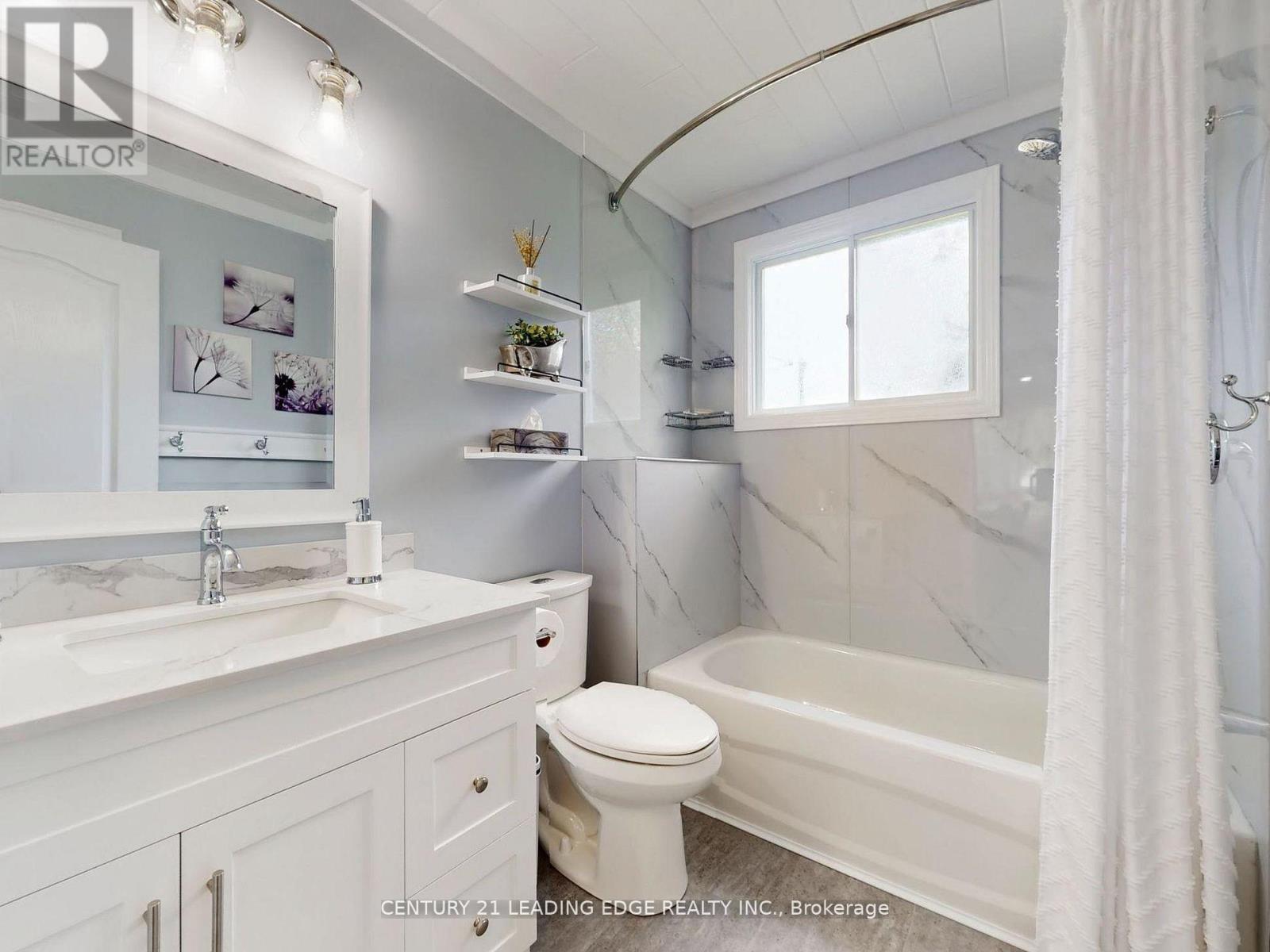 27 Isle Vista Drive, Georgina, Ontario  L0E 1N0 - Photo 22 - N12536812