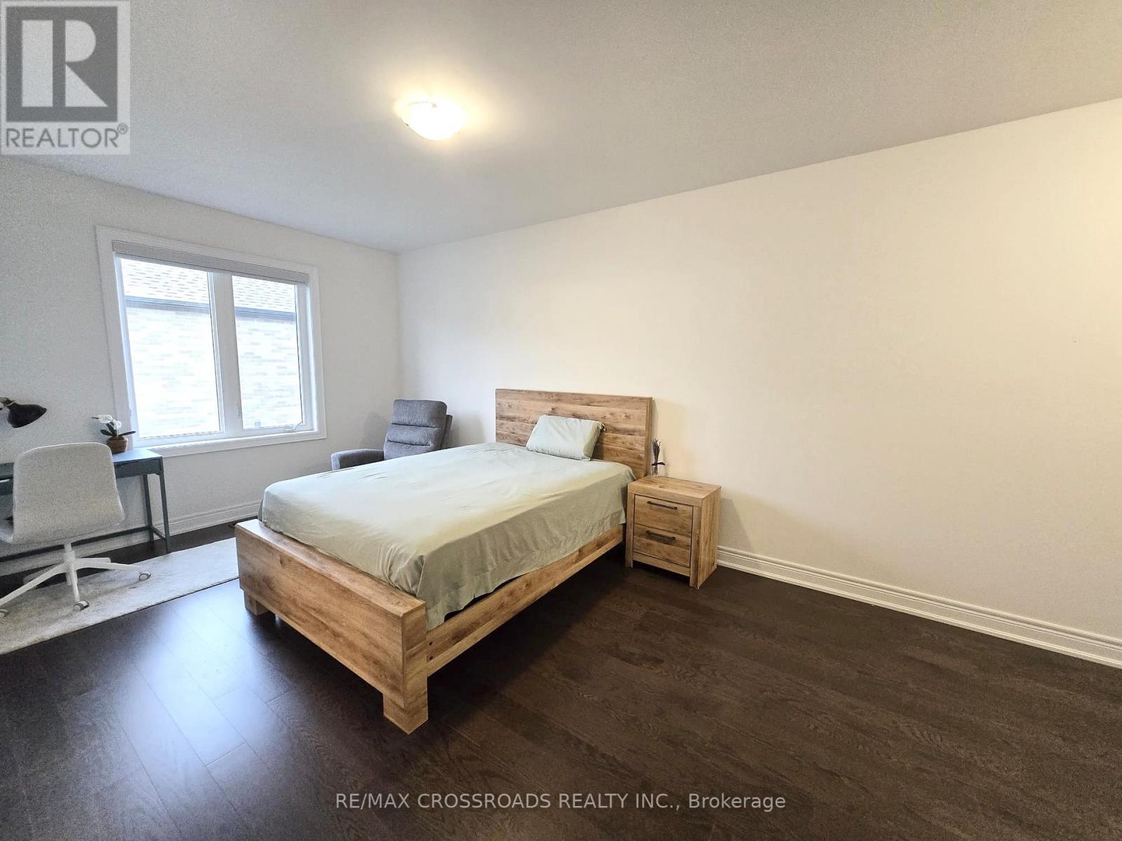 12 Schmeltzer Crescent, Richmond Hill, Ontario  L4E 1A2 - Photo 10 - N12536866