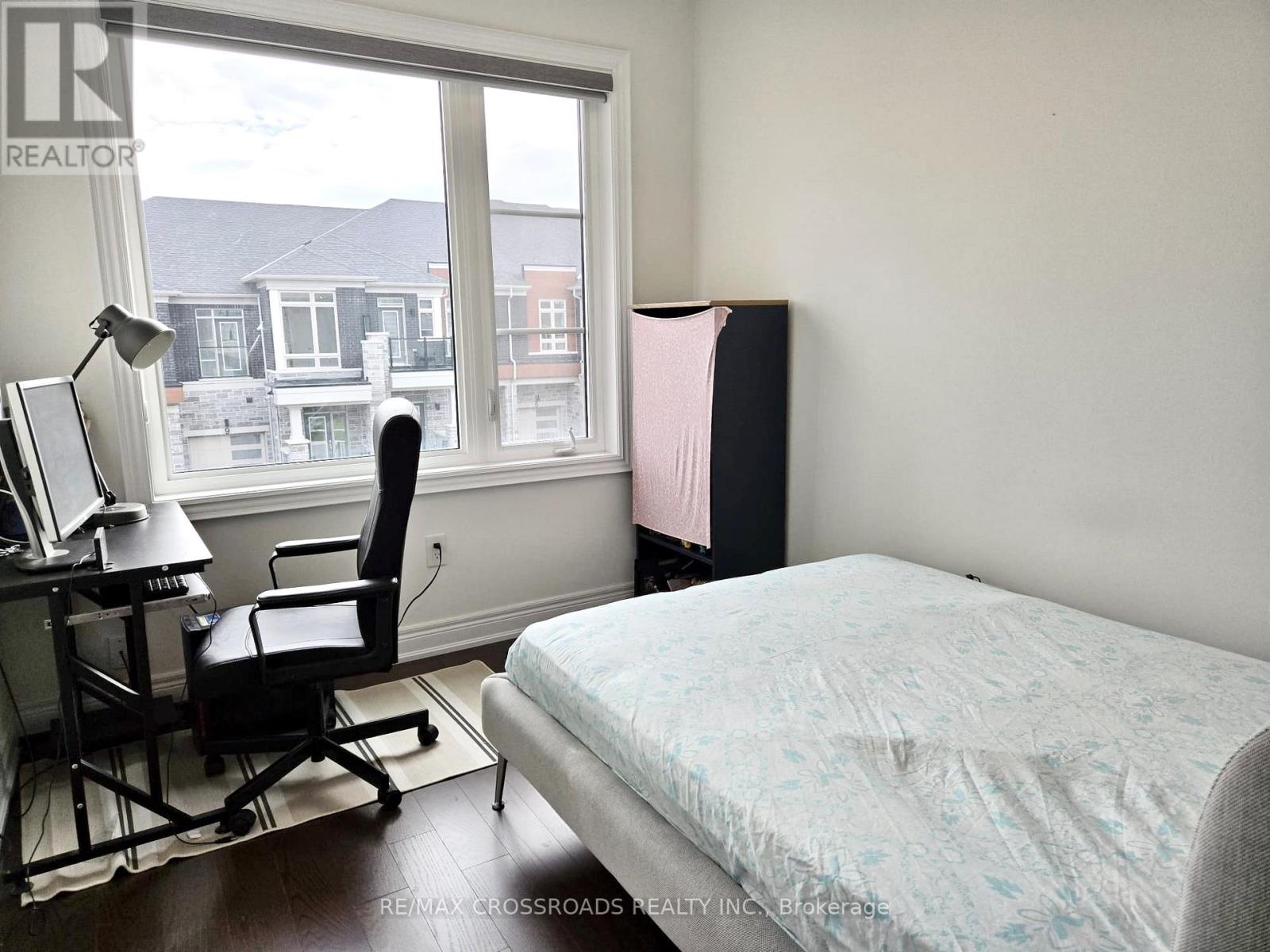 12 Schmeltzer Crescent, Richmond Hill, Ontario  L4E 1A2 - Photo 7 - N12536866