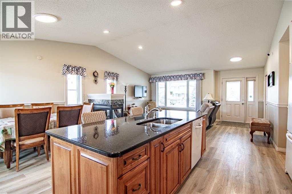 8 Oswald Close, Red Deer, Alberta  T4R 5E2 - Photo 25 - A2260856