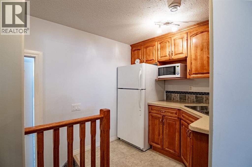 8 Oswald Close, Red Deer, Alberta  T4R 5E2 - Photo 49 - A2260856
