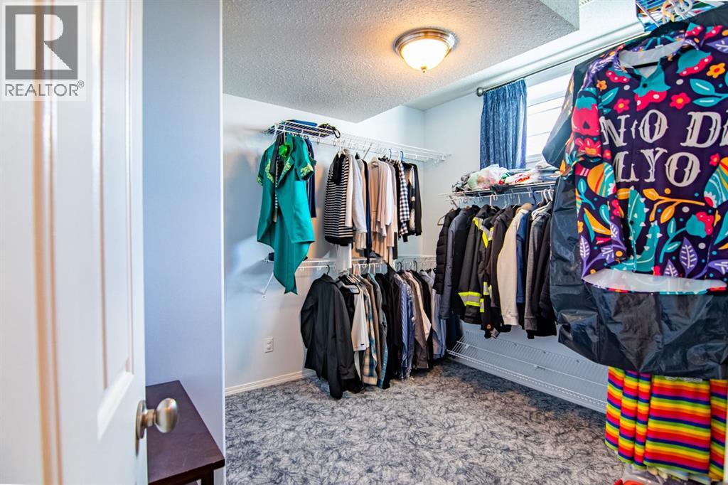 8 Oswald Close, Red Deer, Alberta  T4R 5E2 - Photo 39 - A2260856