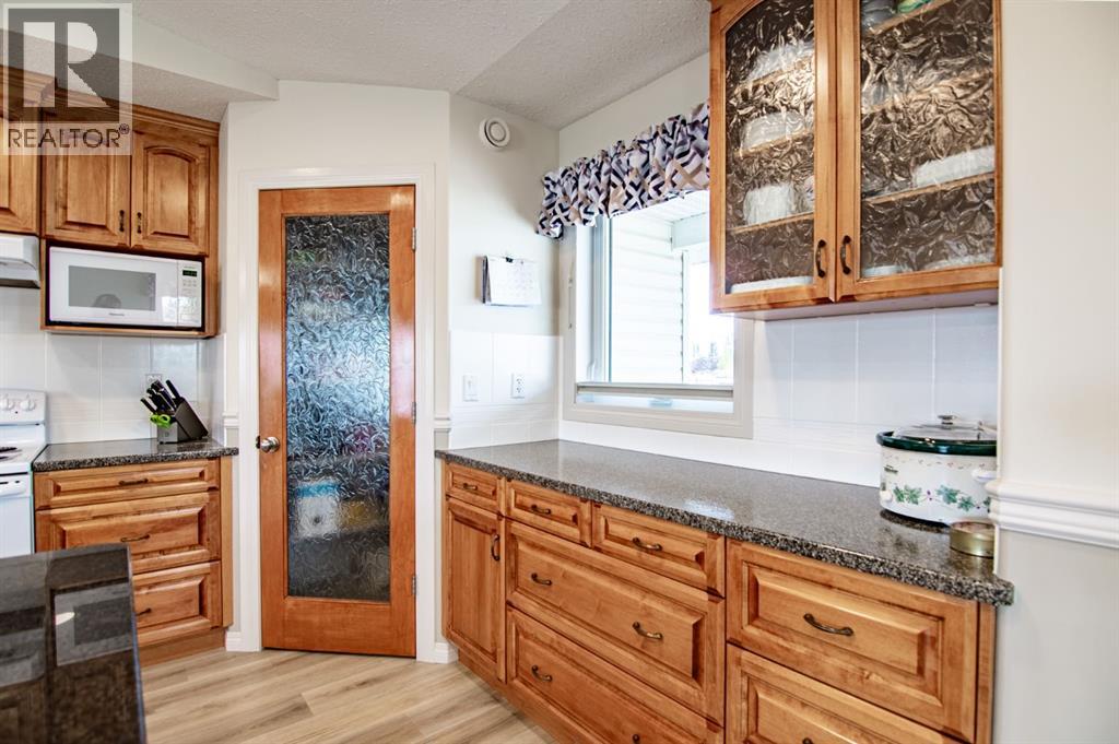 8 Oswald Close, Red Deer, Alberta  T4R 5E2 - Photo 23 - A2260856