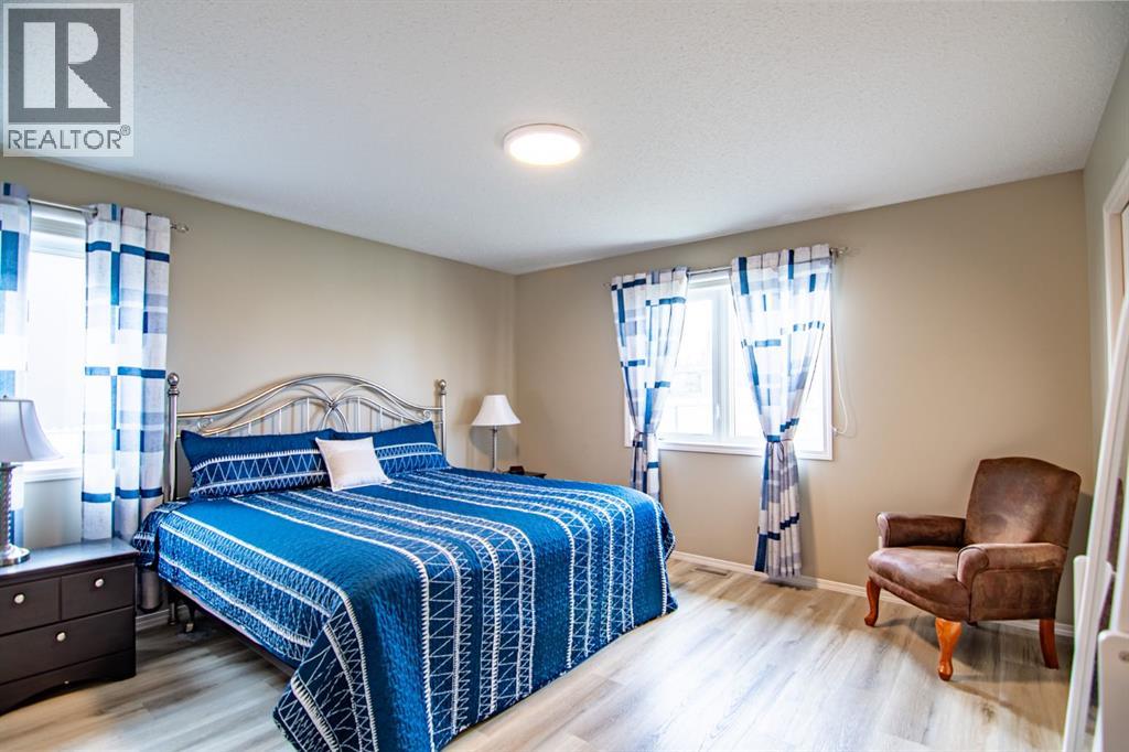 8 Oswald Close, Red Deer, Alberta  T4R 5E2 - Photo 29 - A2260856