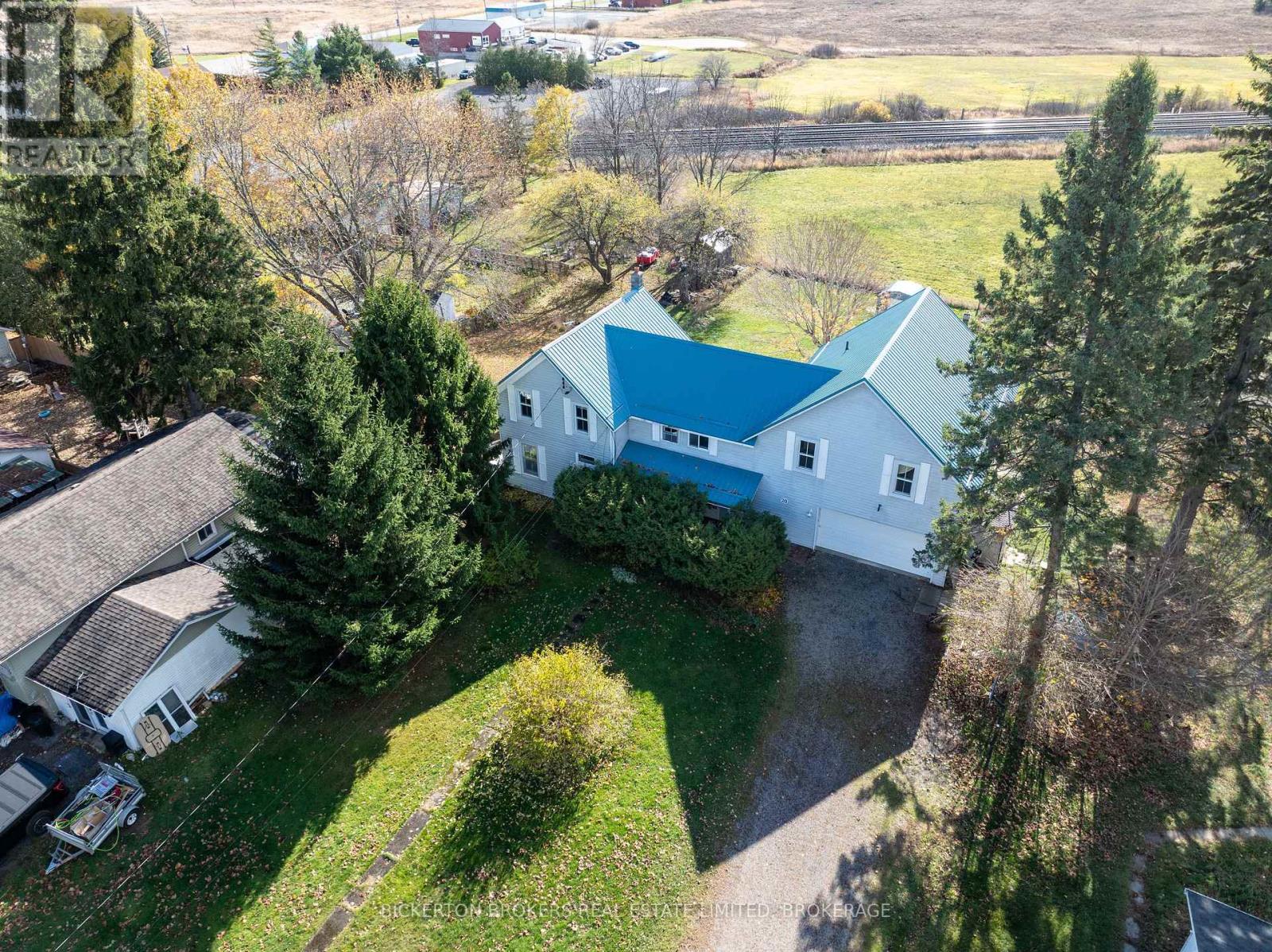 20 Gilbert Street, Lansdowne Village, Ontario K0E 1L0 - Photo 2 - X12536942