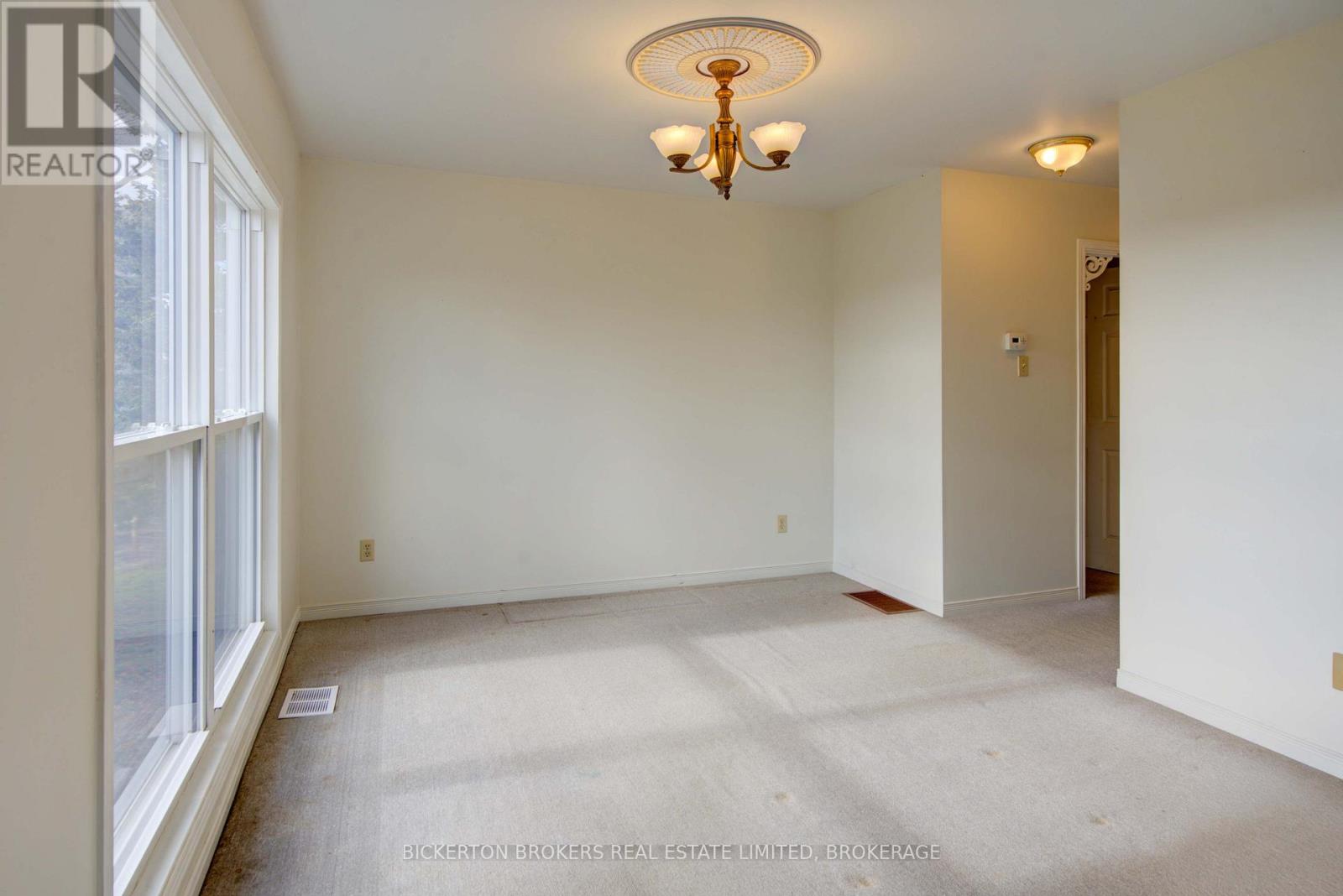 20 Gilbert Street, Lansdowne Village, Ontario K0E 1L0 - Photo 22 - X12536942