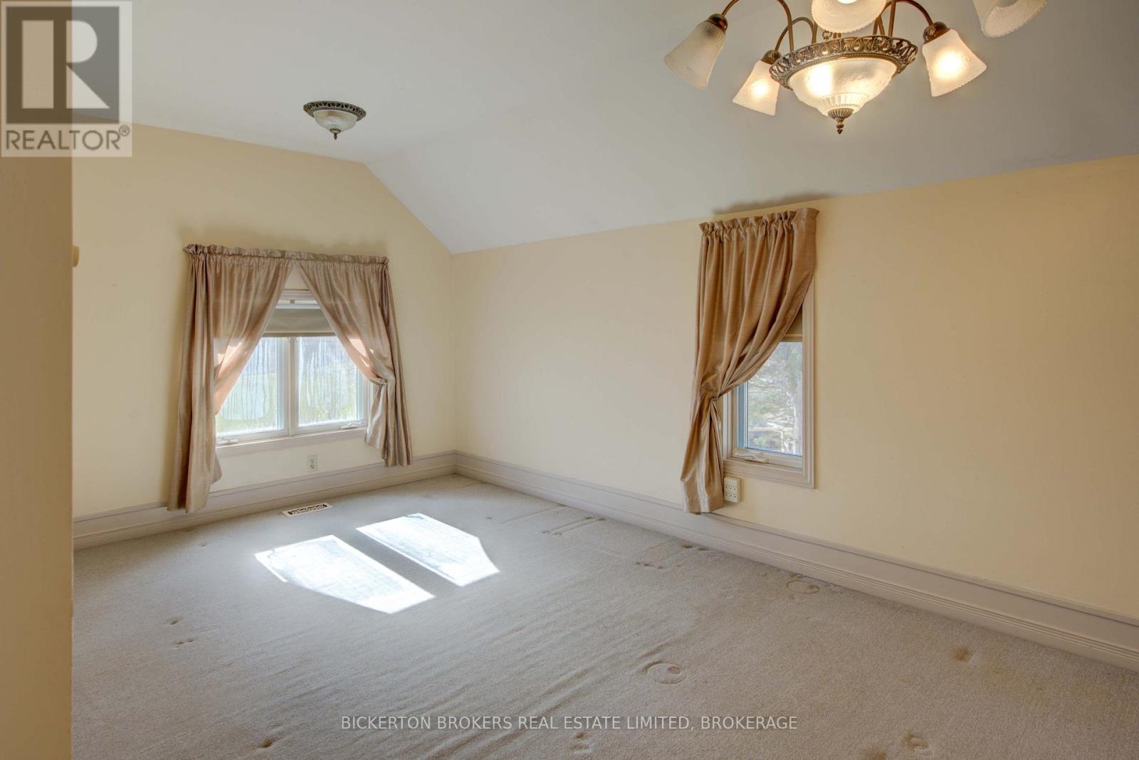 20 Gilbert Street, Lansdowne Village, Ontario K0E 1L0 - Photo 23 - X12536942