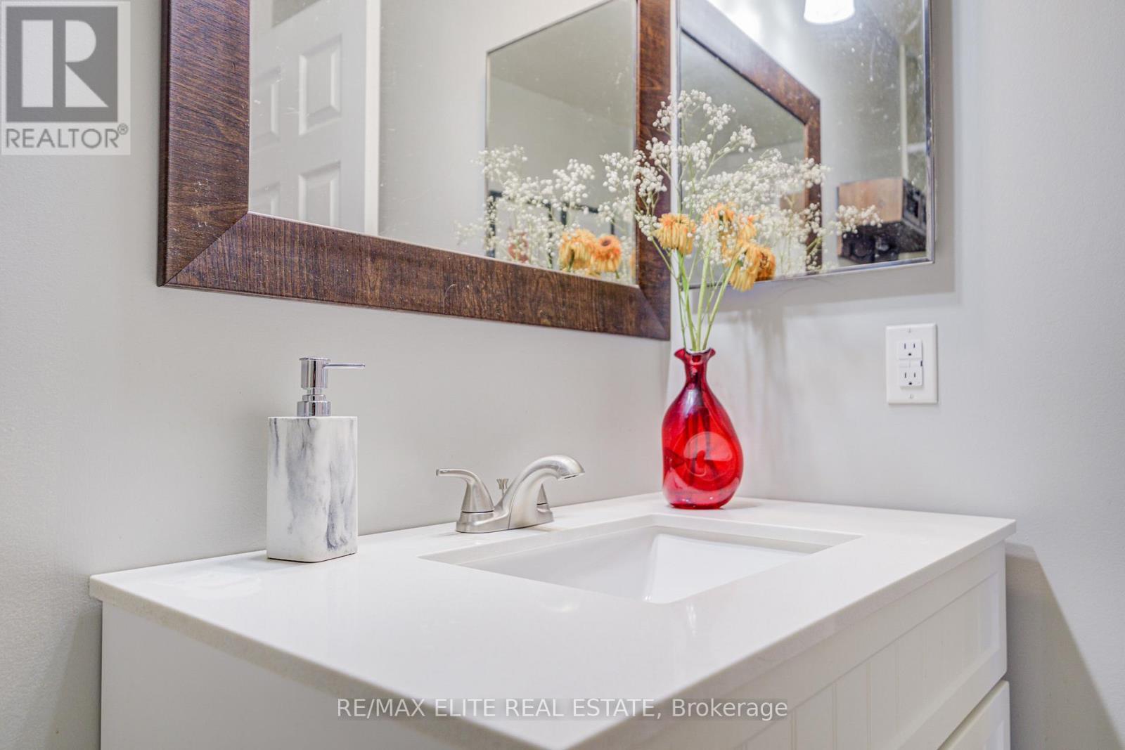 222 Country Lane, Barrie, Ontario  L4N 0W1 - Photo 23 - S12536686