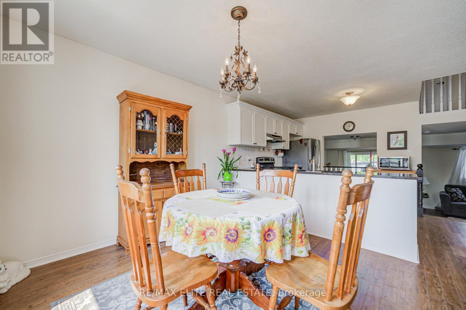 222 Country Lane, Barrie, Ontario  L4N 0W1 - Photo 8 - S12536686