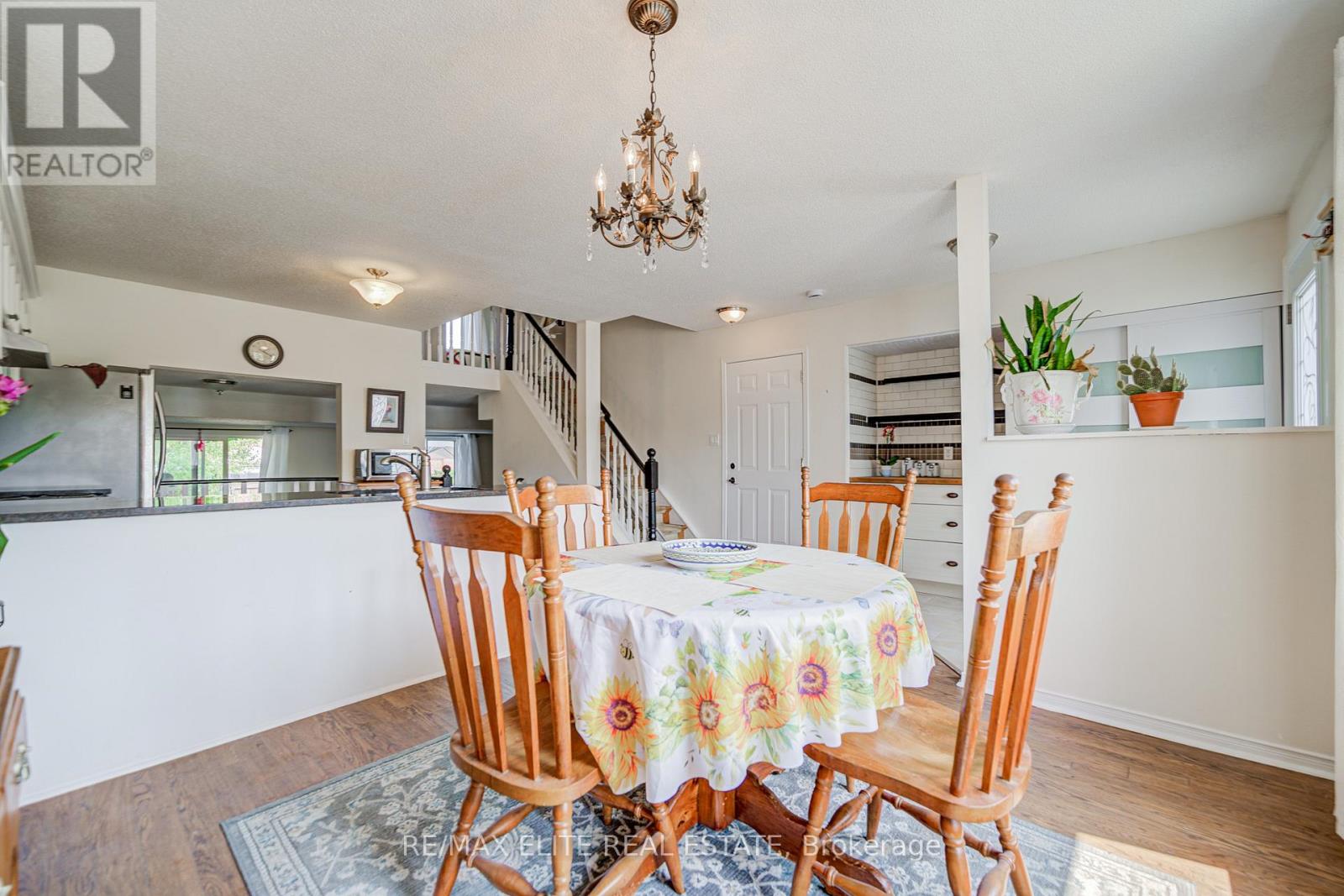 222 Country Lane, Barrie, Ontario  L4N 0W1 - Photo 9 - S12536686