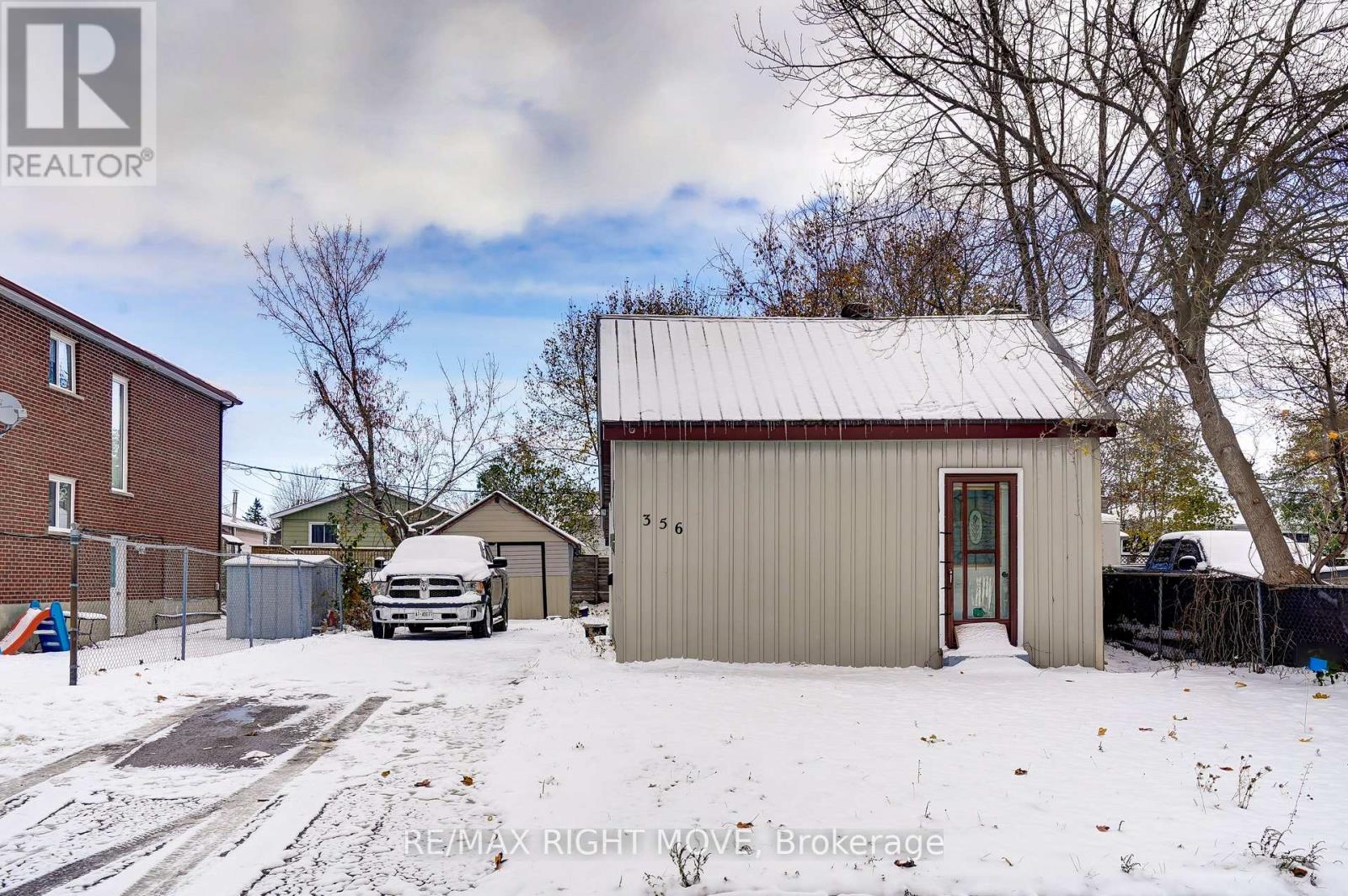 356 EAST STREET E, Orillia, Ontario