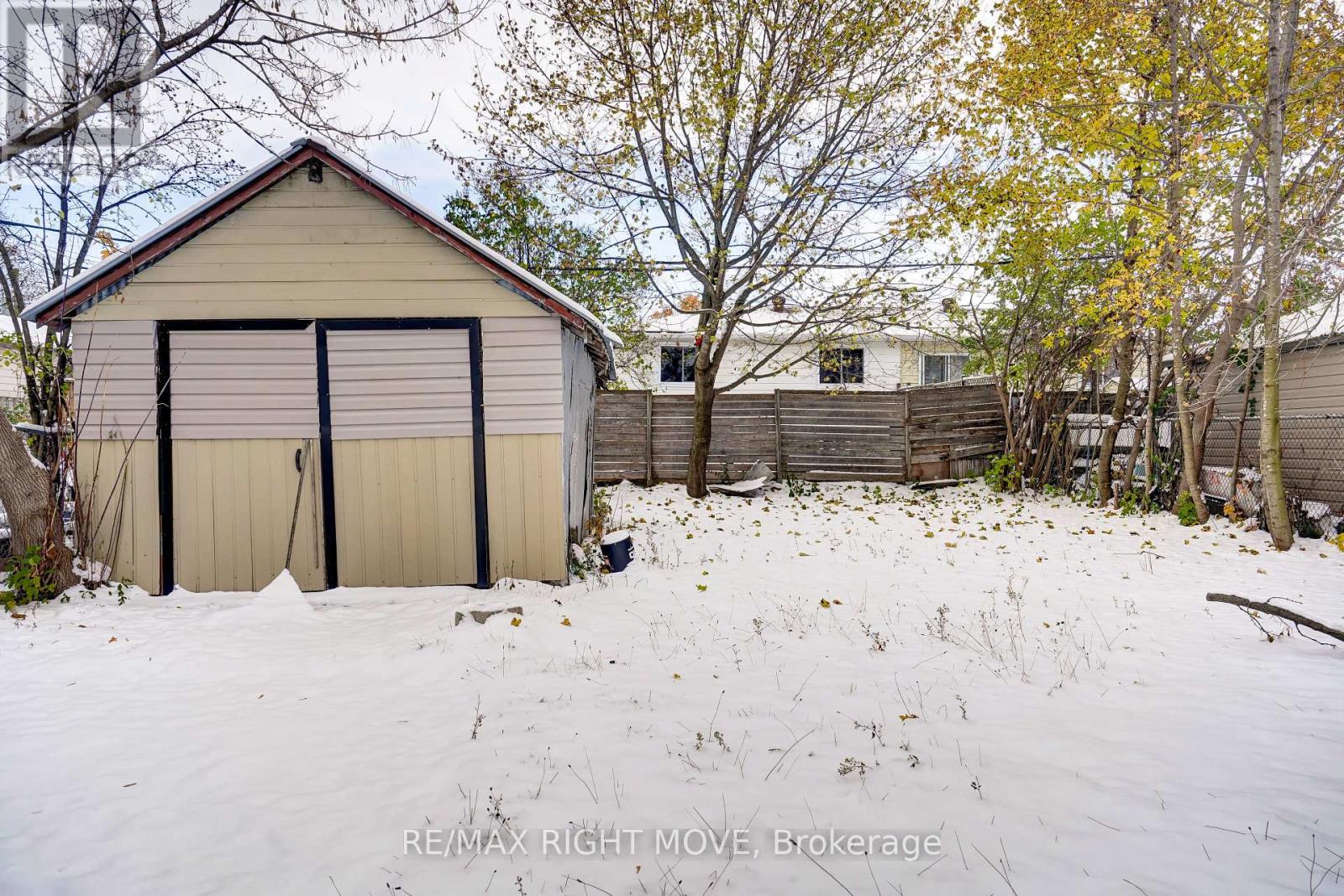 356 East Street E, Orillia, Ontario  L3V 4C5 - Photo 3 - S12536830