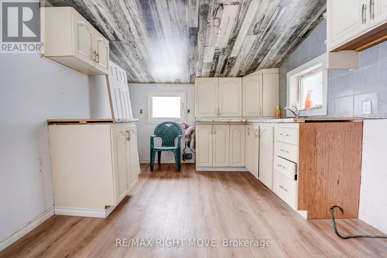 356 East Street E, Orillia, Ontario  L3V 4C5 - Photo 7 - S12536830