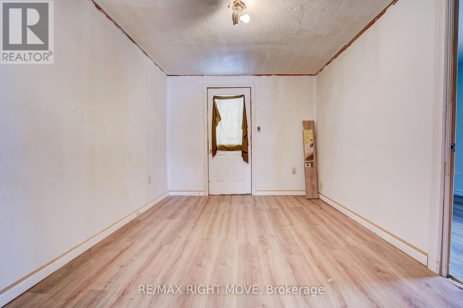 356 East Street E, Orillia, Ontario  L3V 4C5 - Photo 8 - S12536830