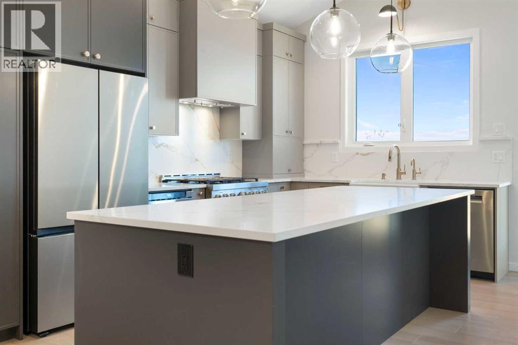 147 Marmot Grove Nw, Calgary, Alberta  T3R 2G4 - Photo 2 - A2264896