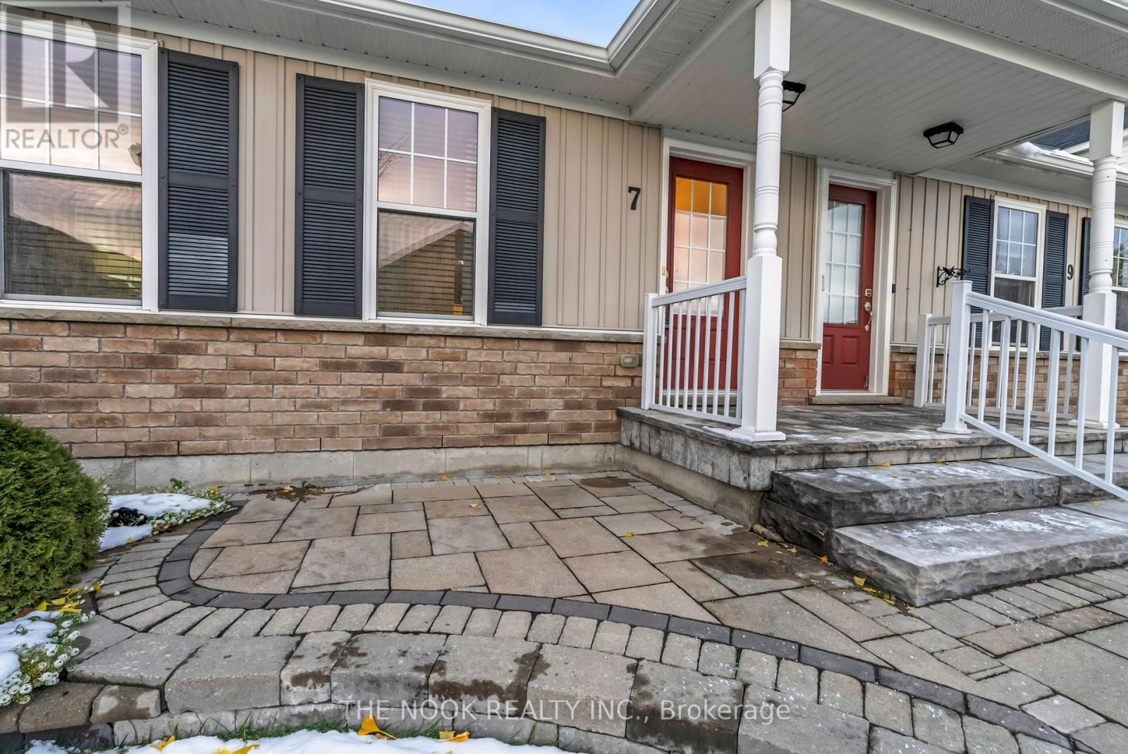 7 Greenaway Circle, Port Hope, Ontario  L1A 0B9 - Photo 6 - X12536962